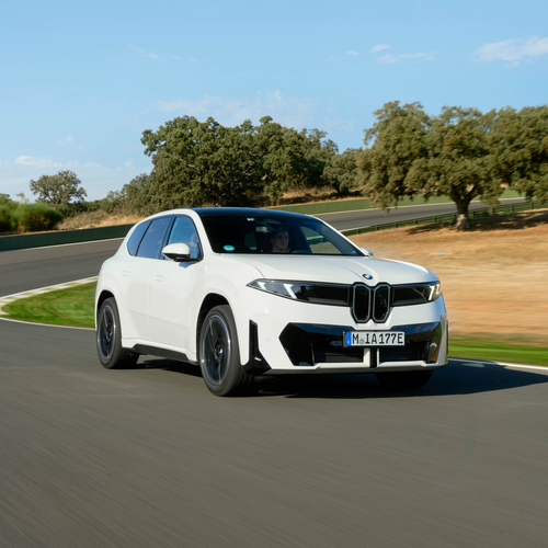 2026 BMW iX3 50 xDrive NA5 Alpine White Front View