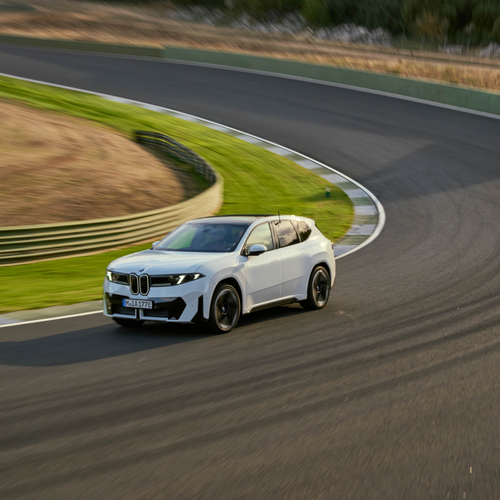 2026 BMW iX3 50 xDrive NA5 Alpine White Front View