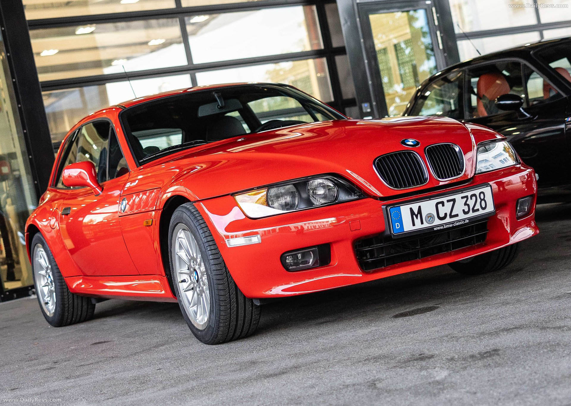1999 BMW Z3 Coupe 2.8 E36 Front View
