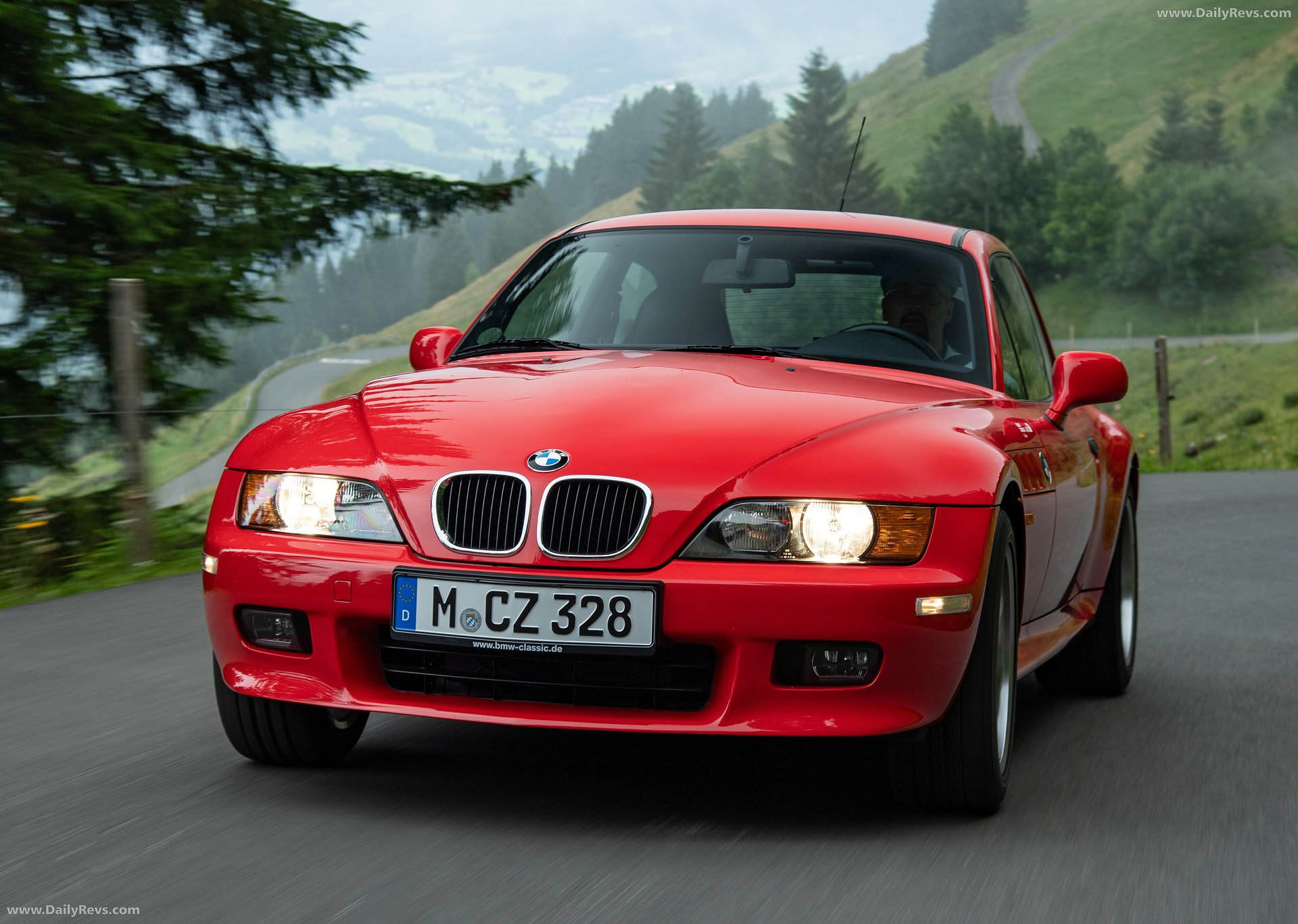1999 BMW Z3 Coupe 2.8 E36 Front View