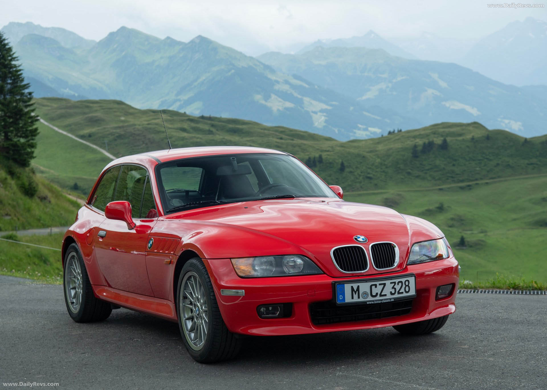 1999 BMW Z3 Coupe 2.8 E36 Front View