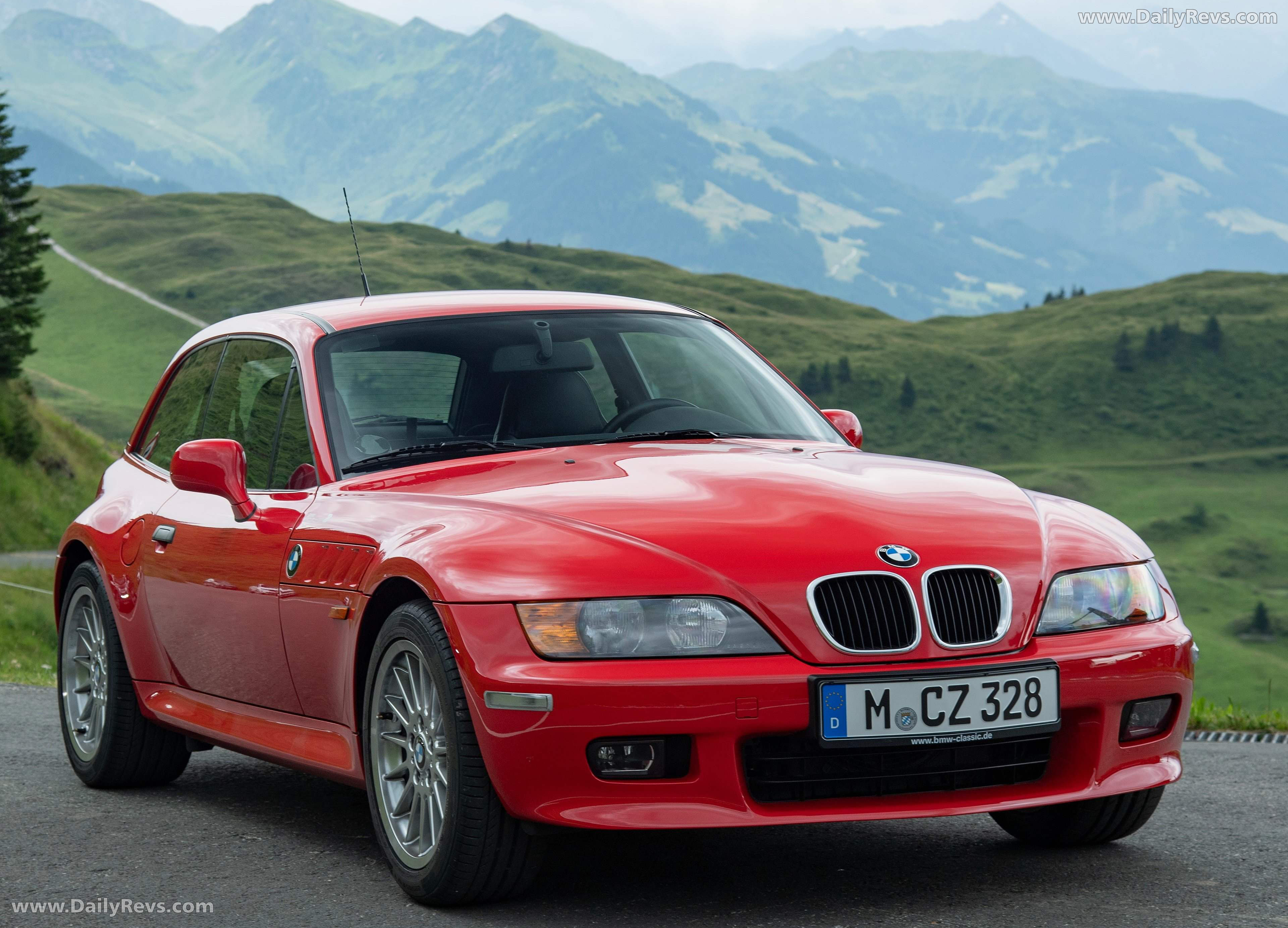 1999 BMW Z3 Coupe 2.8 E36 Front View