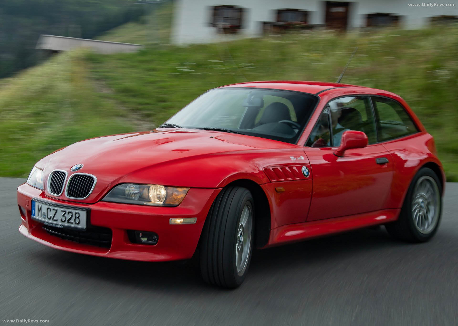 1999 BMW Z3 Coupe 2.8 E36 Front View