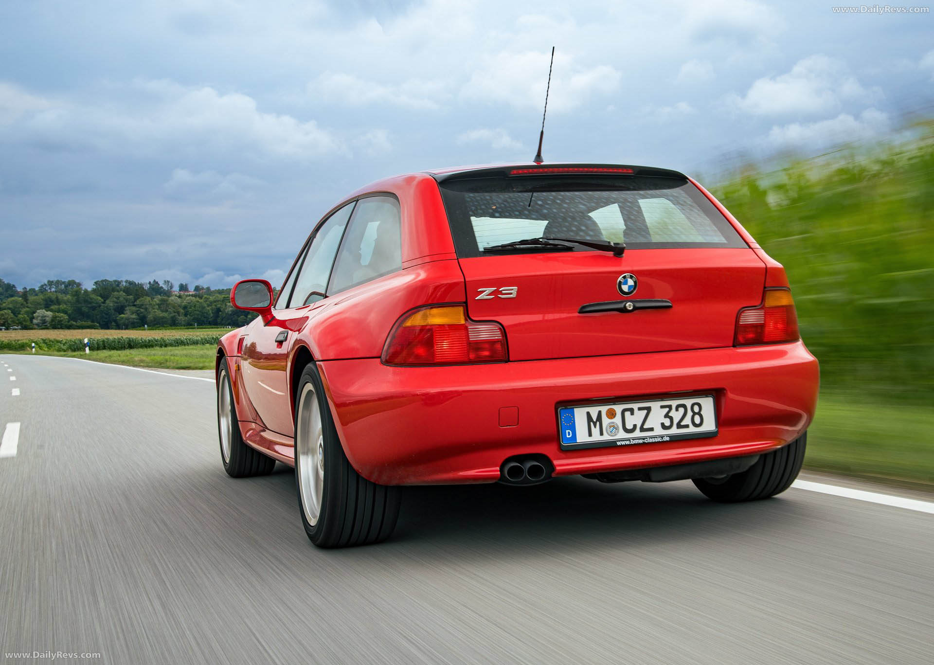 1999 BMW Z3 Coupe 2.8 E36 Rear View