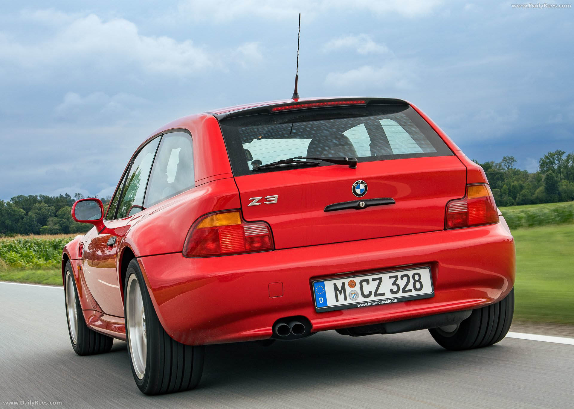 1999 BMW Z3 Coupe 2.8 E36 Rear View