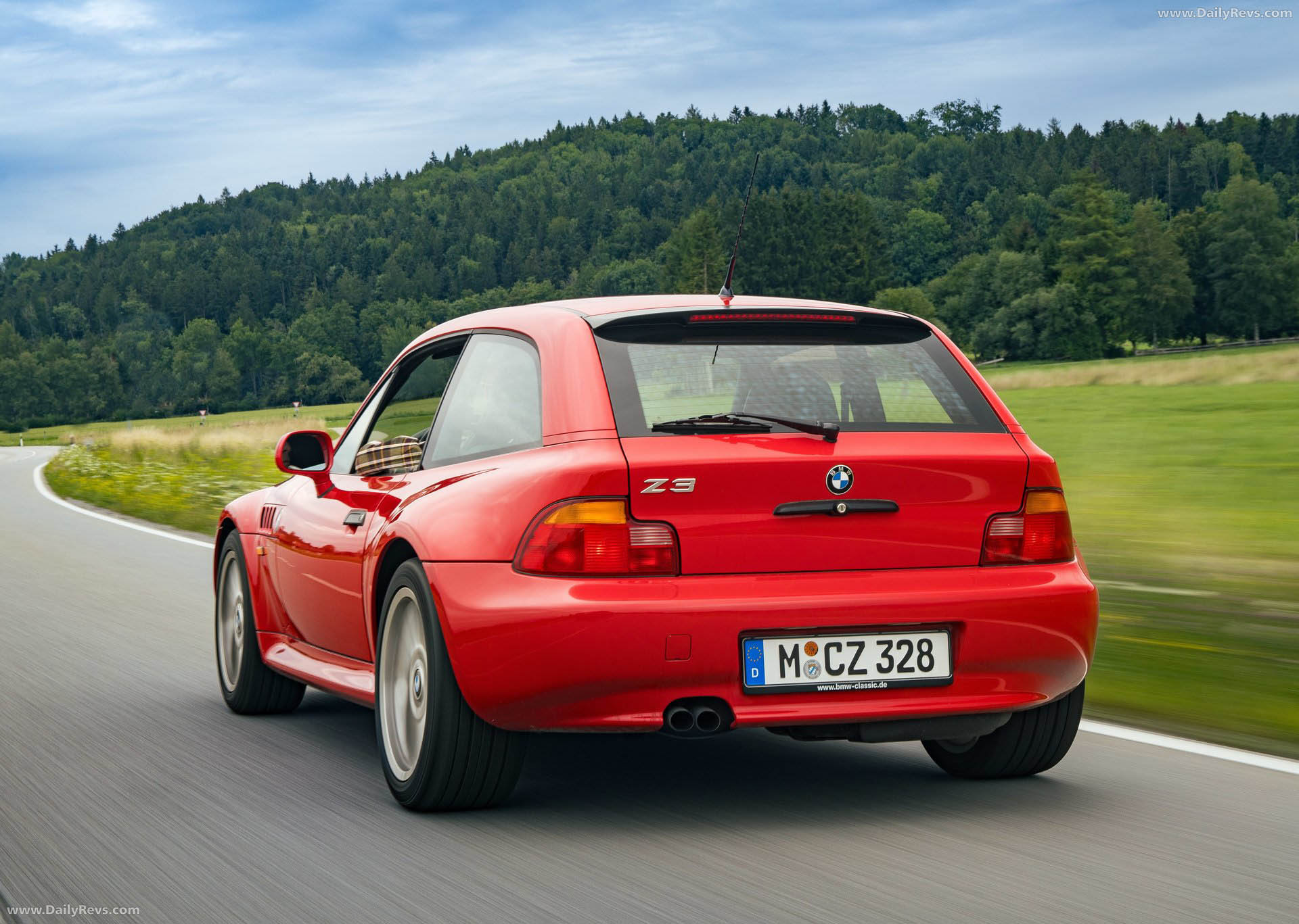 1999 BMW Z3 Coupe 2.8 E36 Rear View