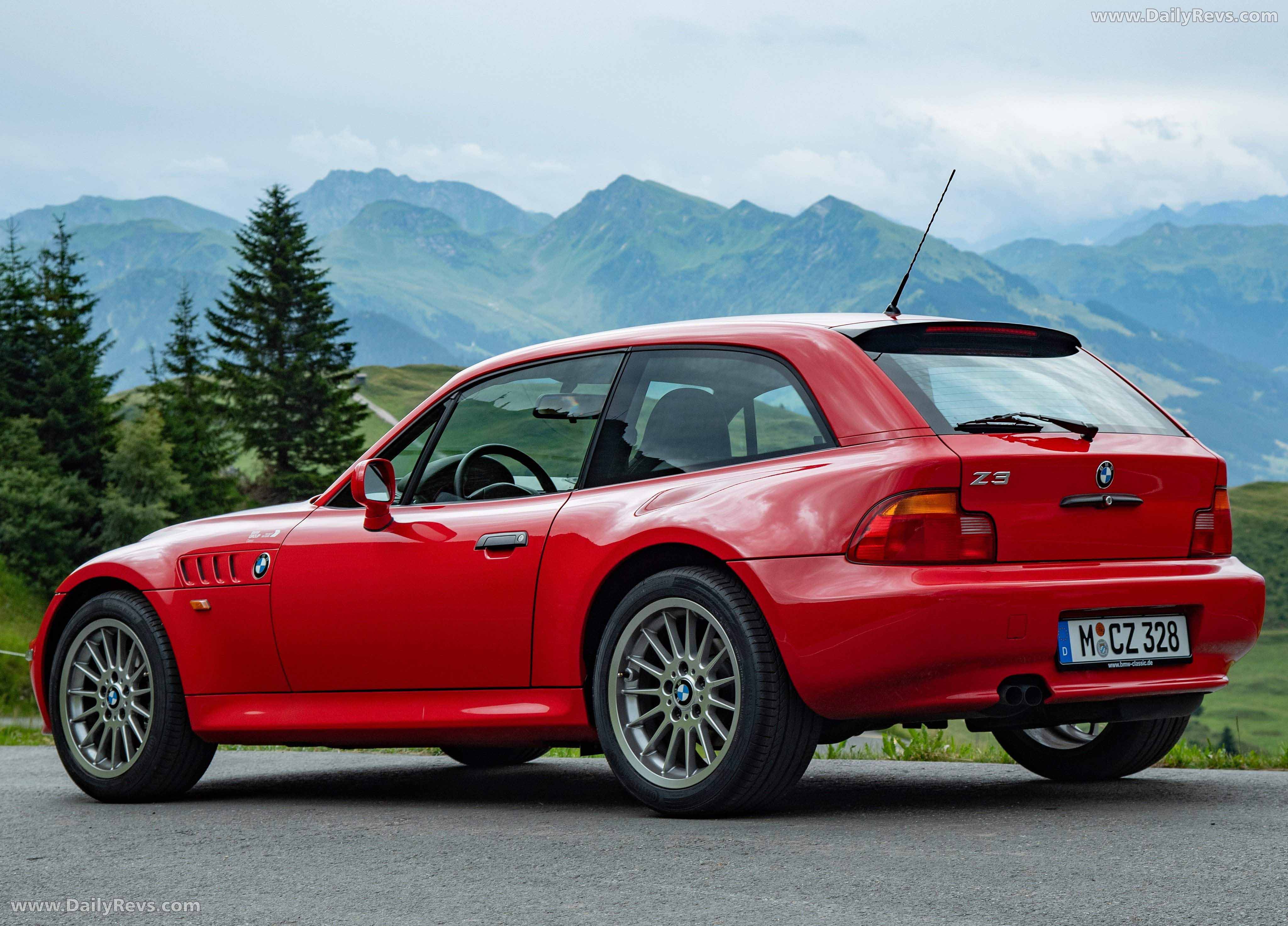 1999 BMW Z3 Coupe 2.8 E36 Rear View