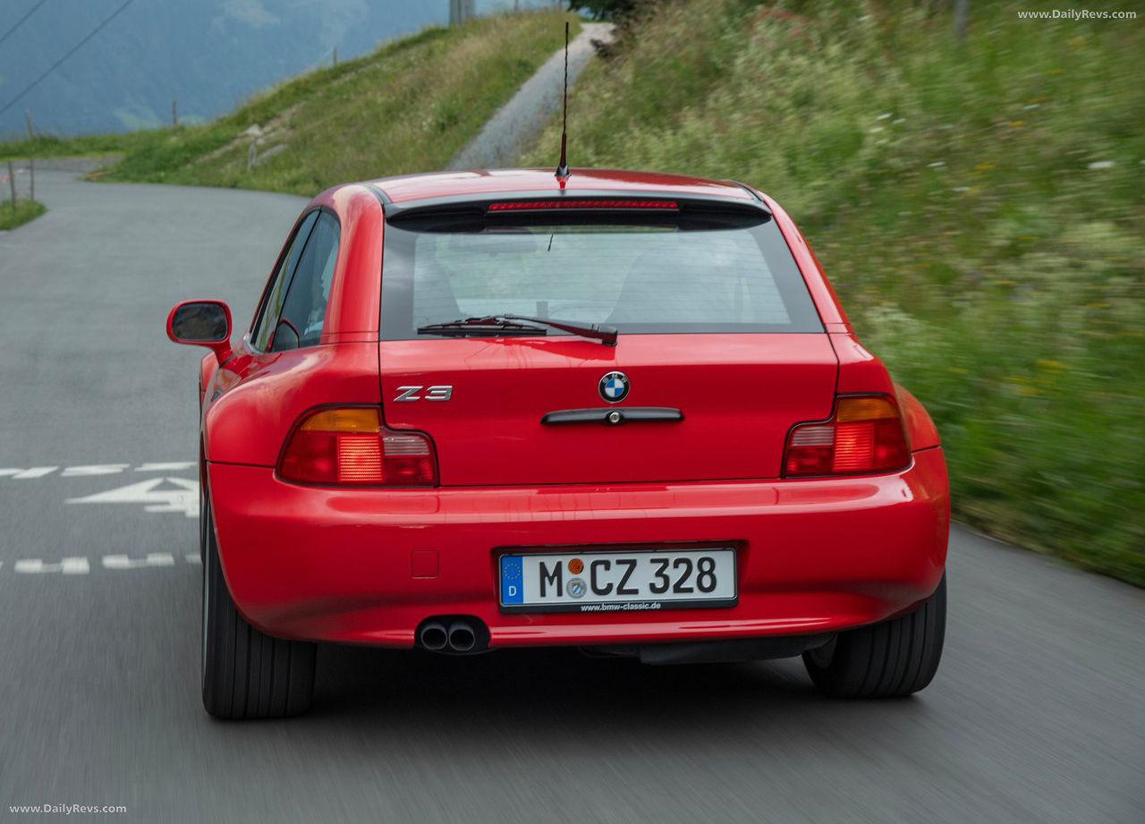 1999 BMW Z3 Coupe 2.8 E36 Rear View