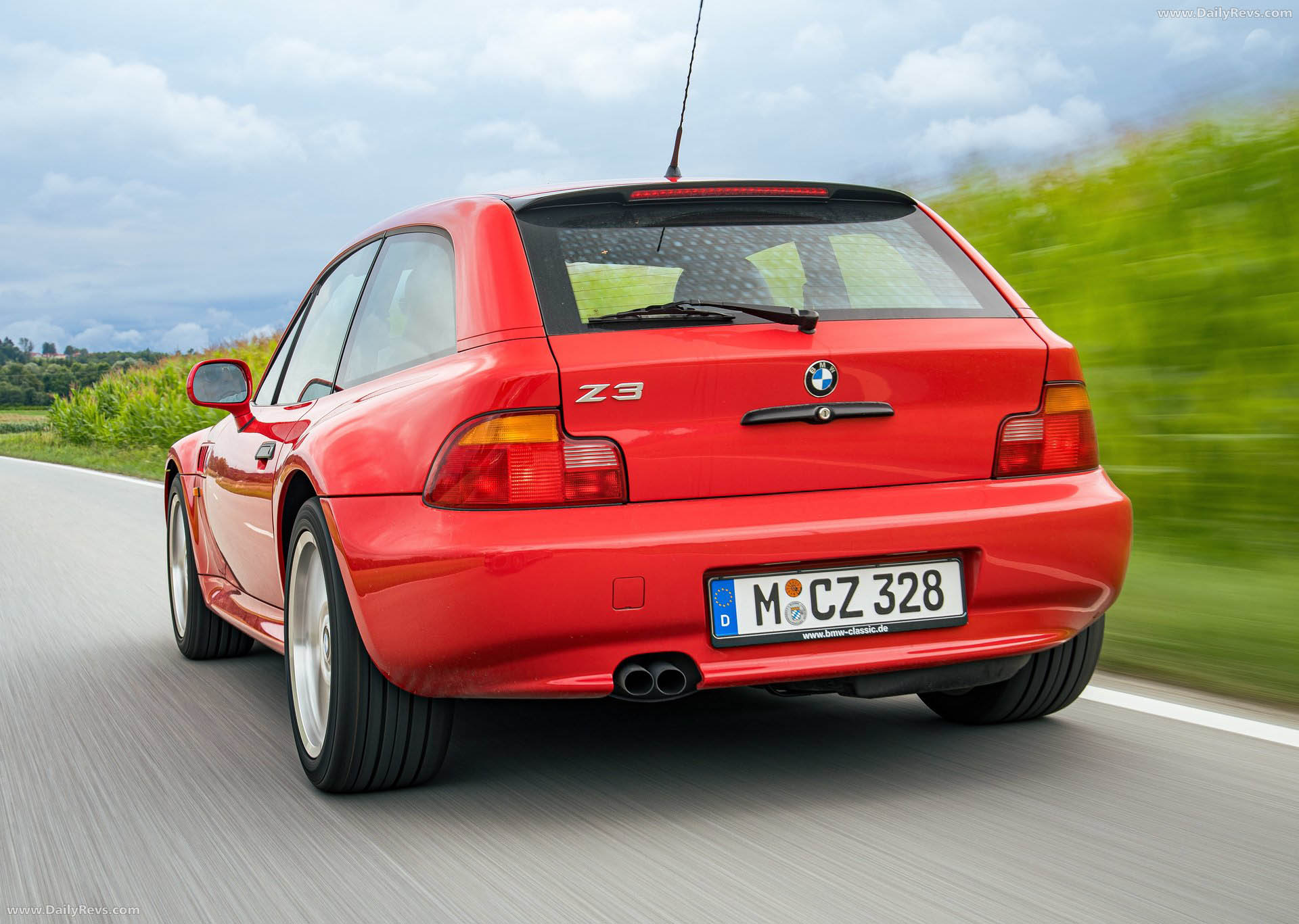 1999 BMW Z3 Coupe 2.8 E36 Rear View