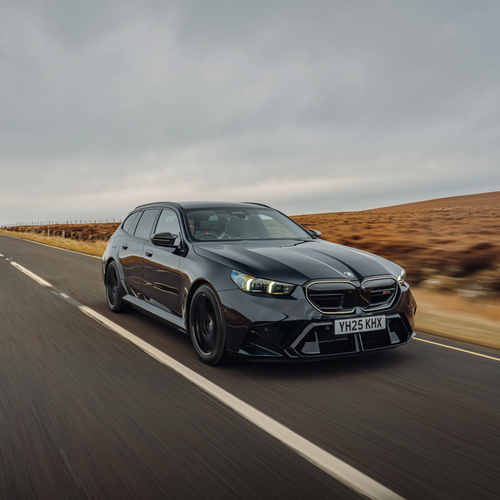 2025 BMW M5 Touring G99 UK Version Front View