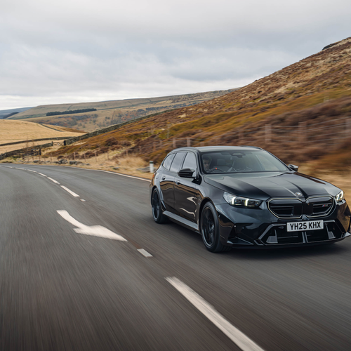2025 BMW M5 Touring G99 UK Version Front View