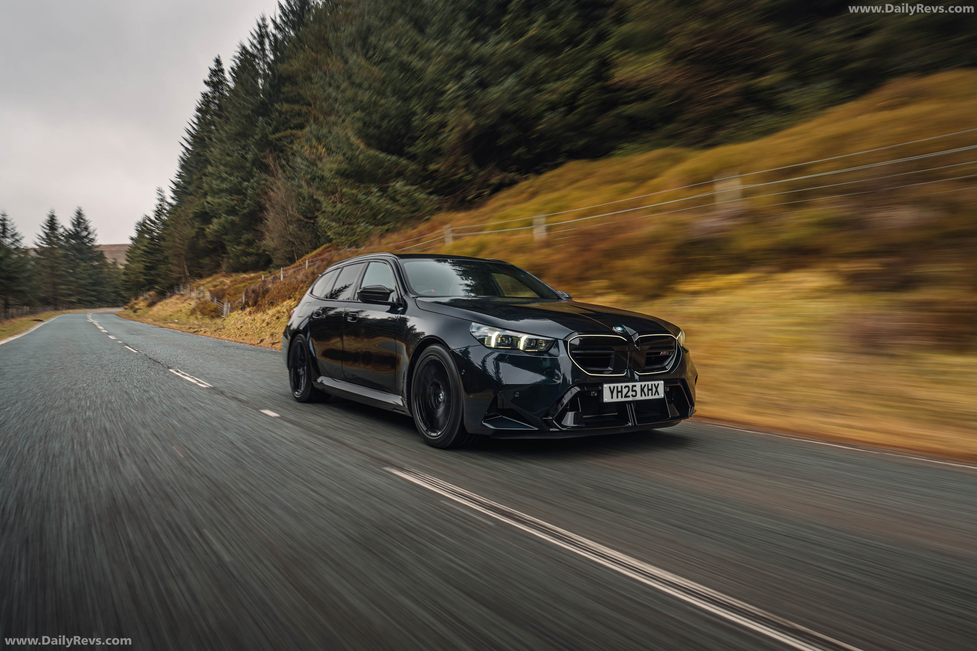2025 BMW M5 Touring G99 UK Version Front View