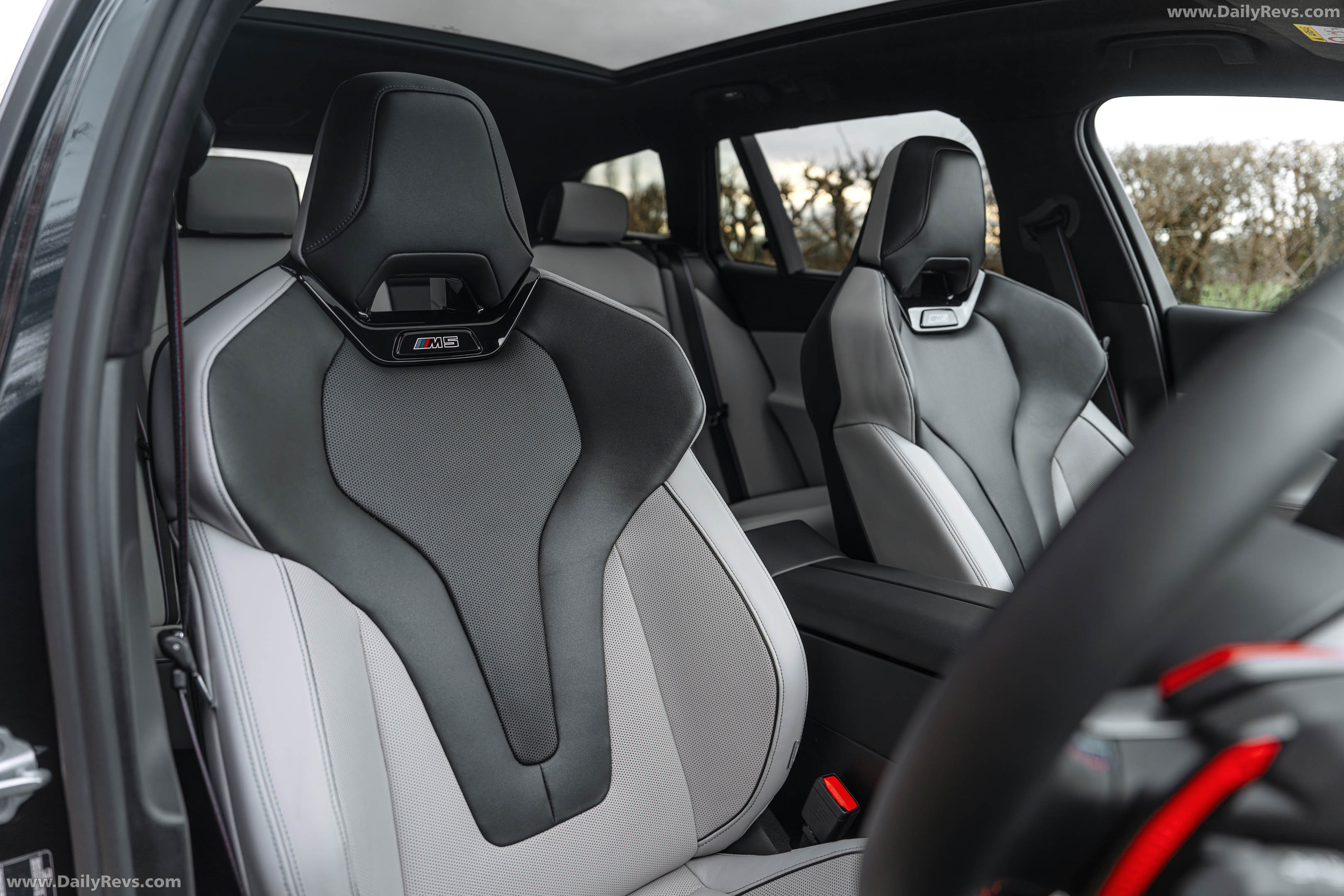 2025 BMW M5 Touring G99 UK Version Interior