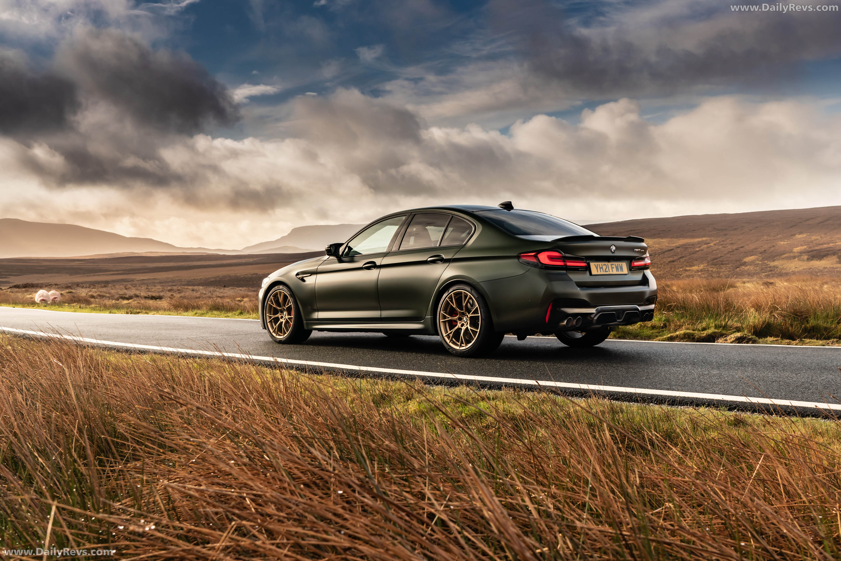 2022 BMW M5 CS F90 UK Version Rear View