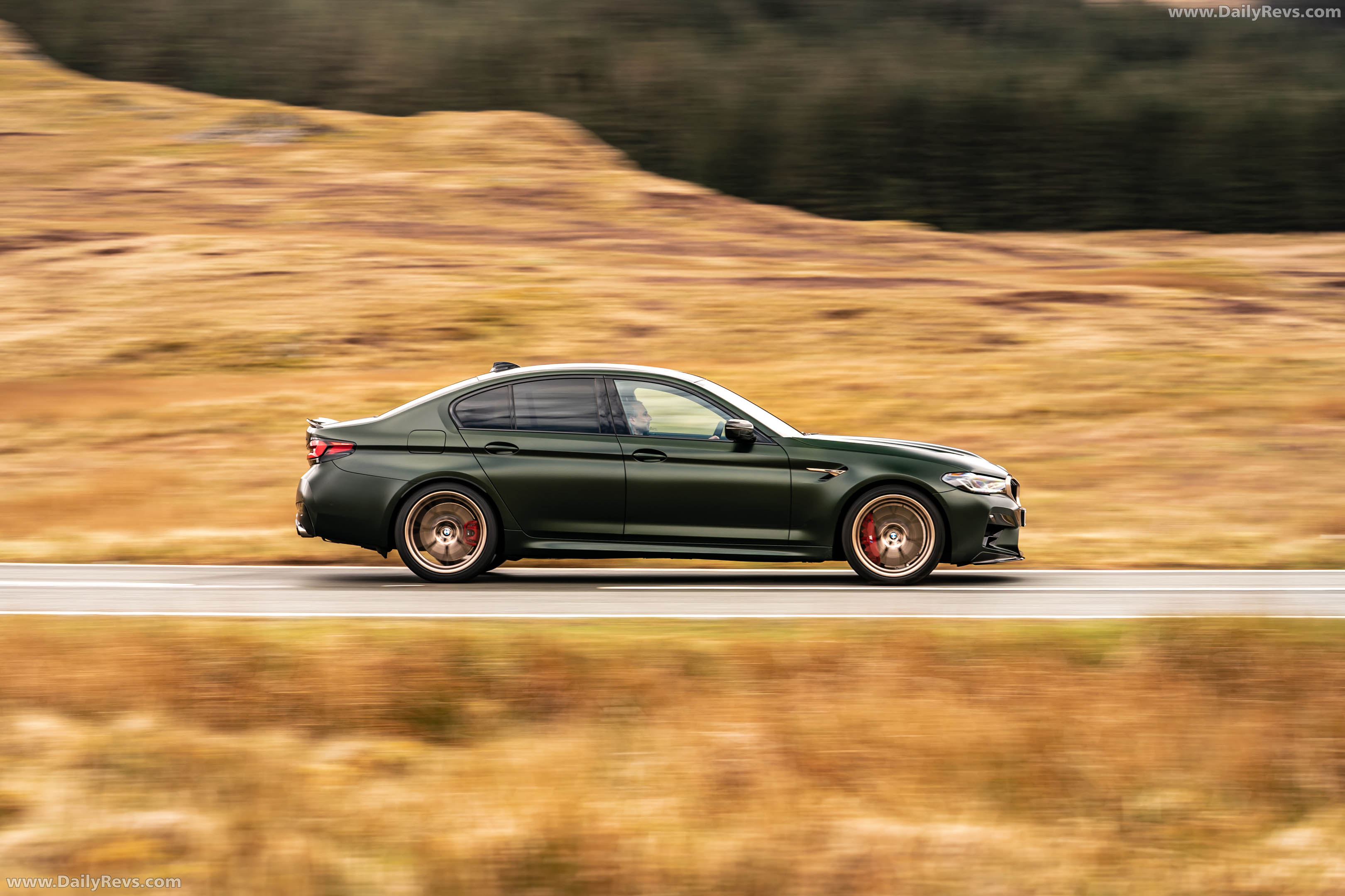 2022 BMW M5 CS F90 UK Version Side View