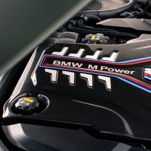 2022 BMW M5 CS F90 UK Version Engine