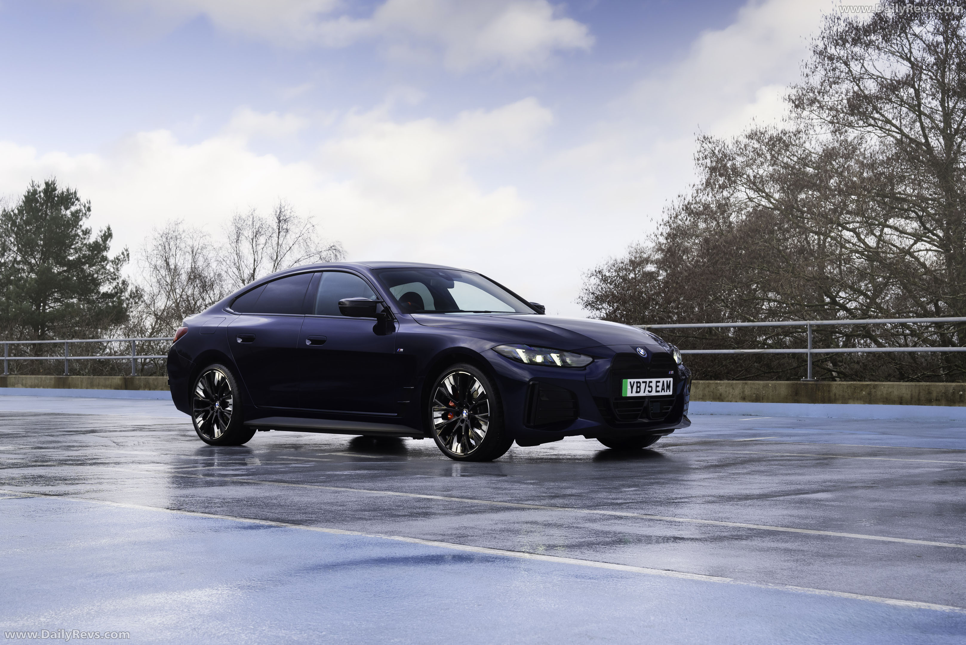 2025 BMW i4 M60 G26 UK Version Front View