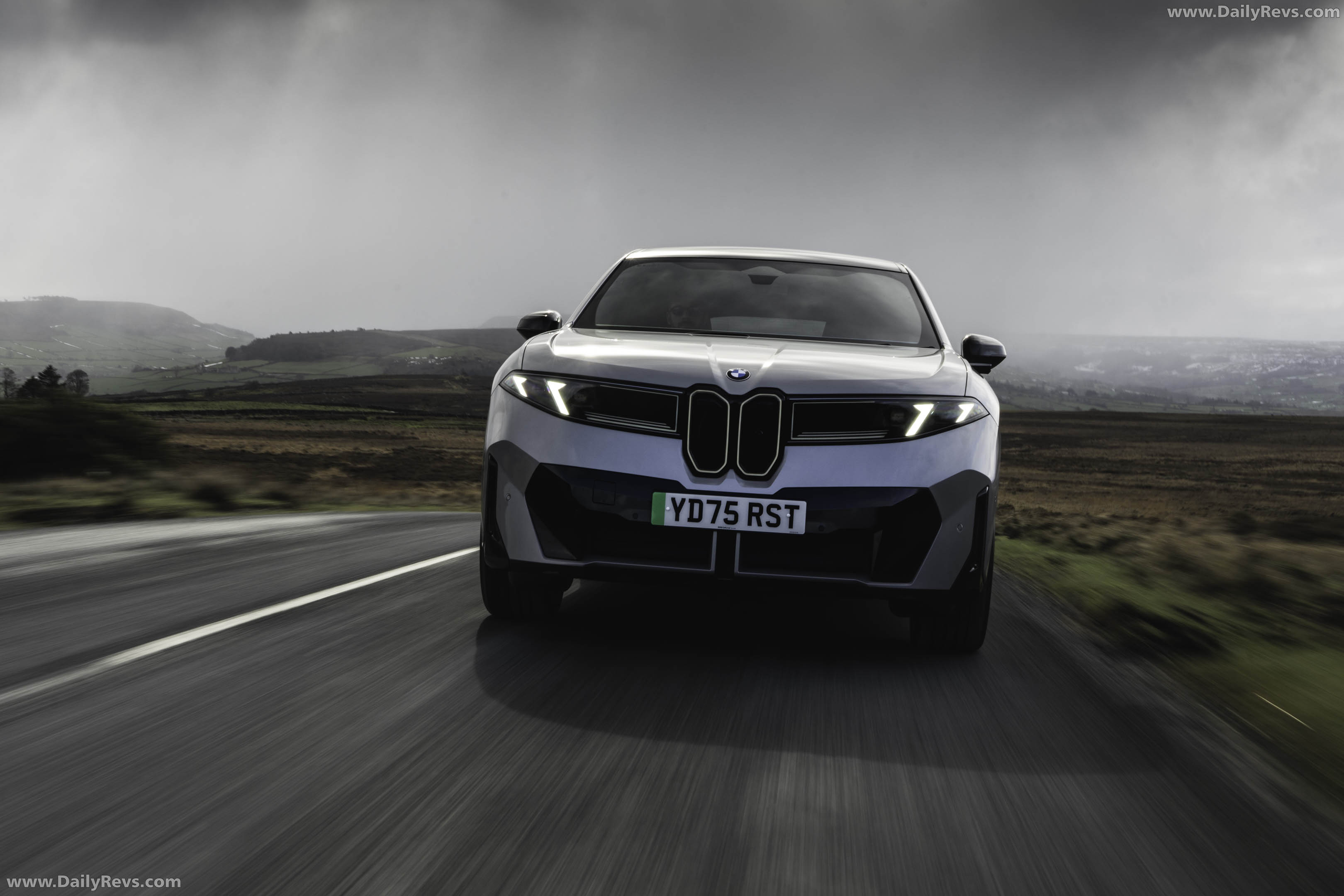 2026 BMW iX3 50 xDrive M Sport Pro NA5 Front View