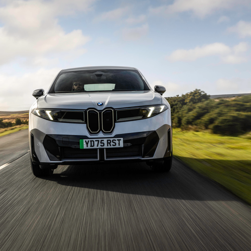 2026 BMW iX3 50 xDrive M Sport Pro NA5 Front View