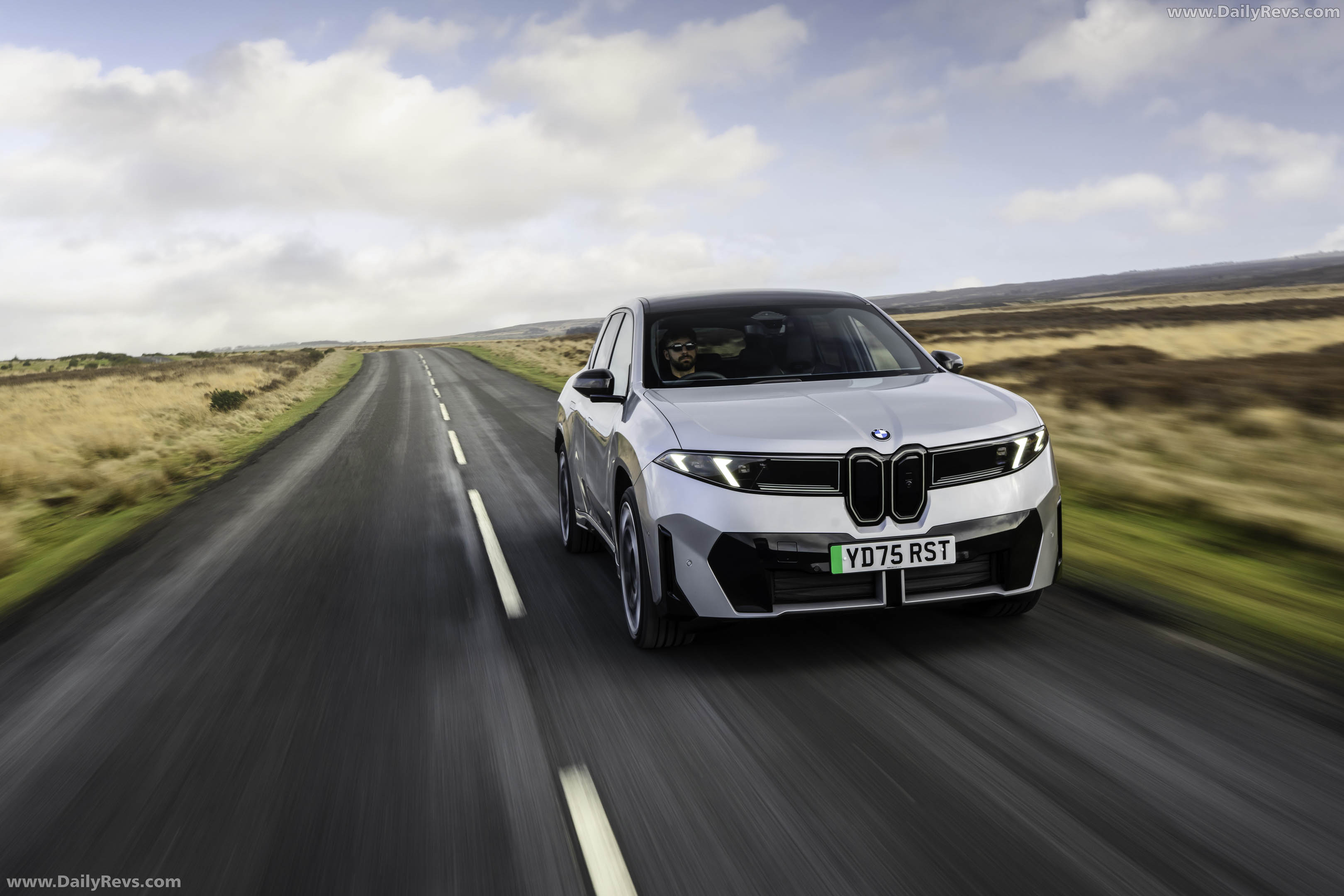 2026 BMW iX3 50 xDrive M Sport Pro NA5 Front View