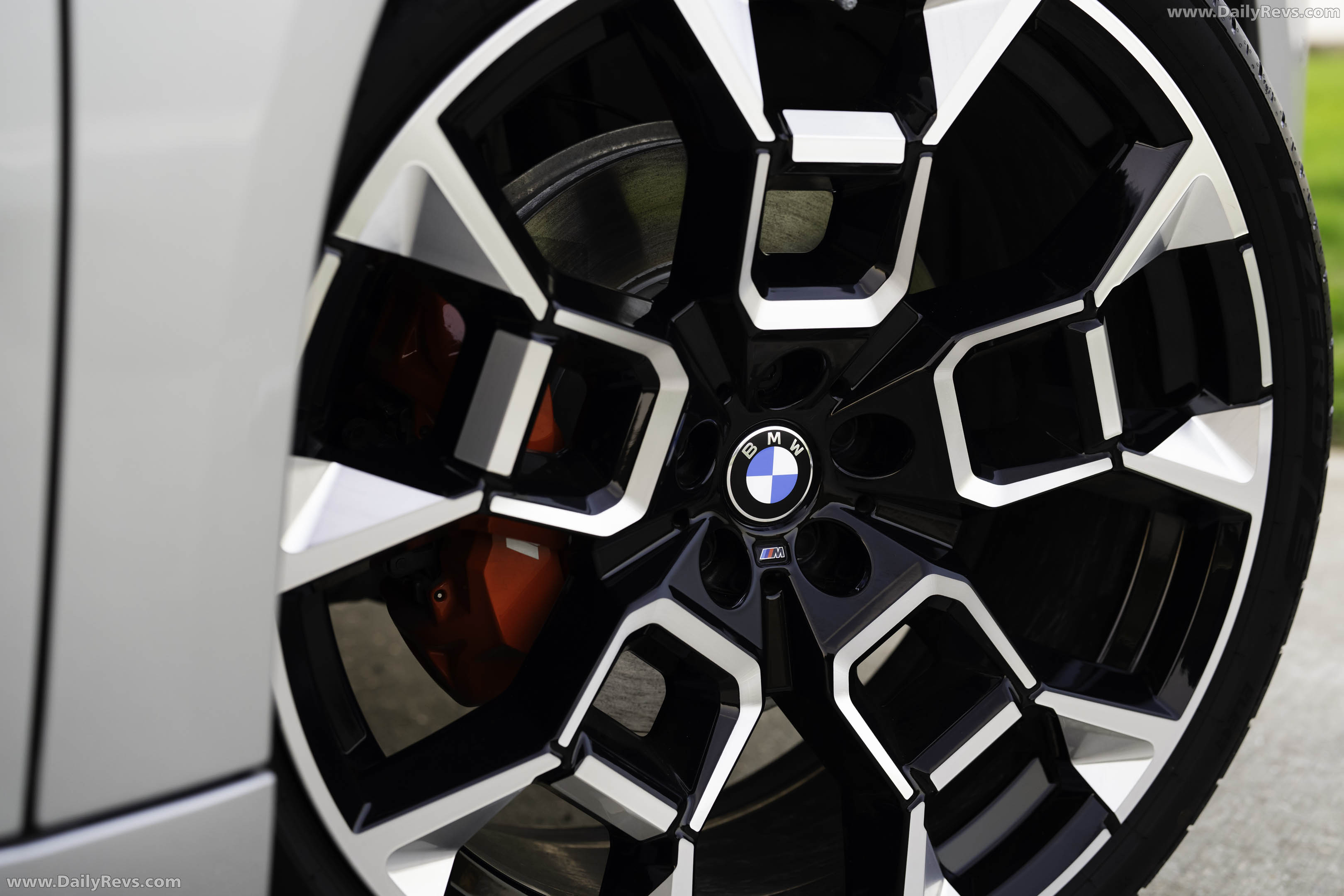 2026 BMW iX3 50 xDrive M Sport Pro NA5 Exterior