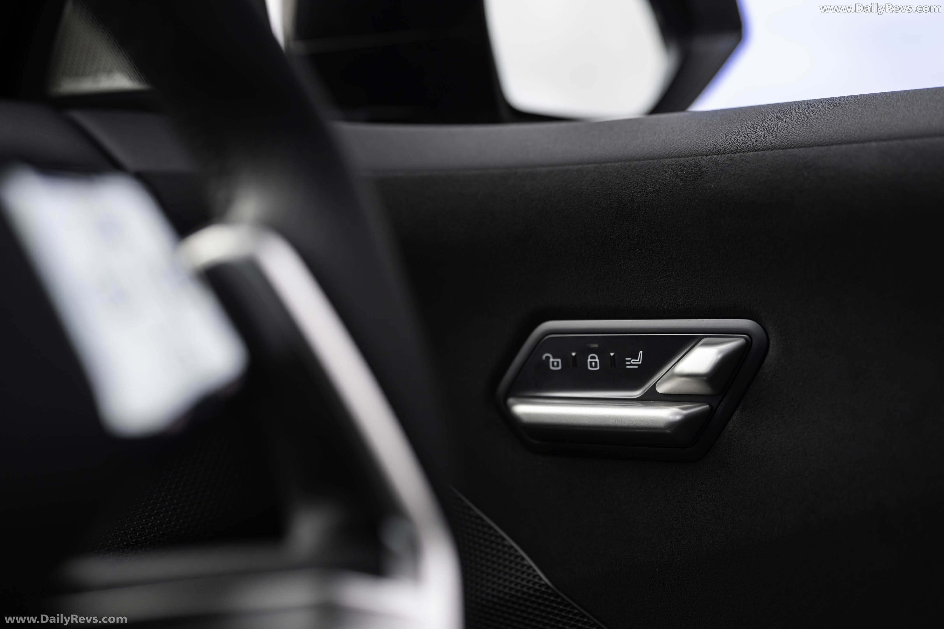 2026 BMW iX3 50 xDrive M Sport Pro NA5 Interior
