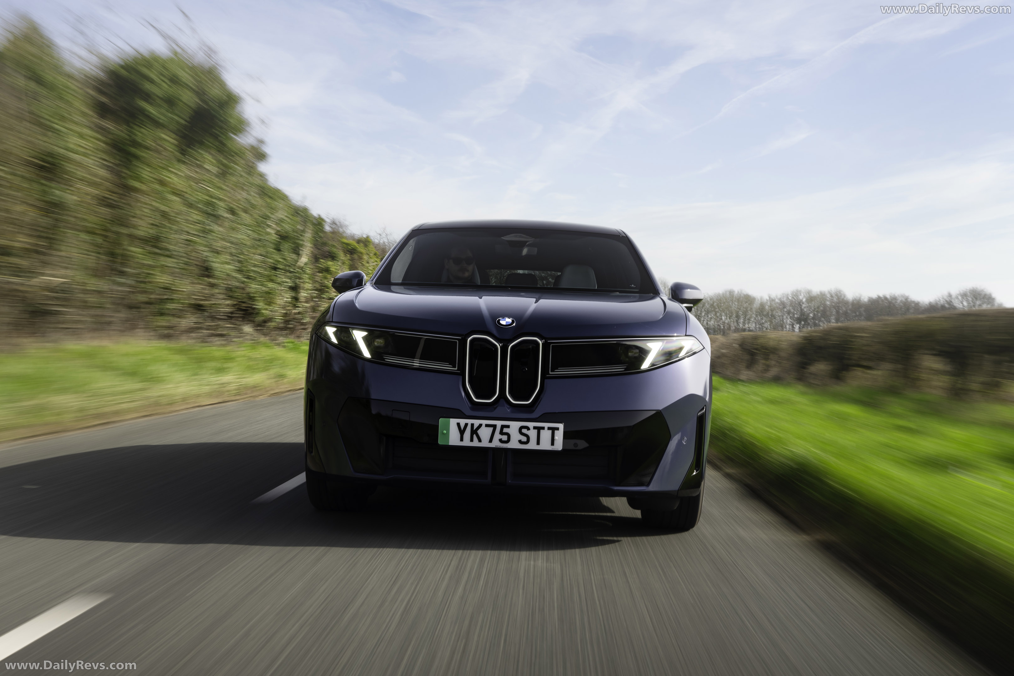 2026 BMW iX3 50 xDrive M Sport NA5 Front View
