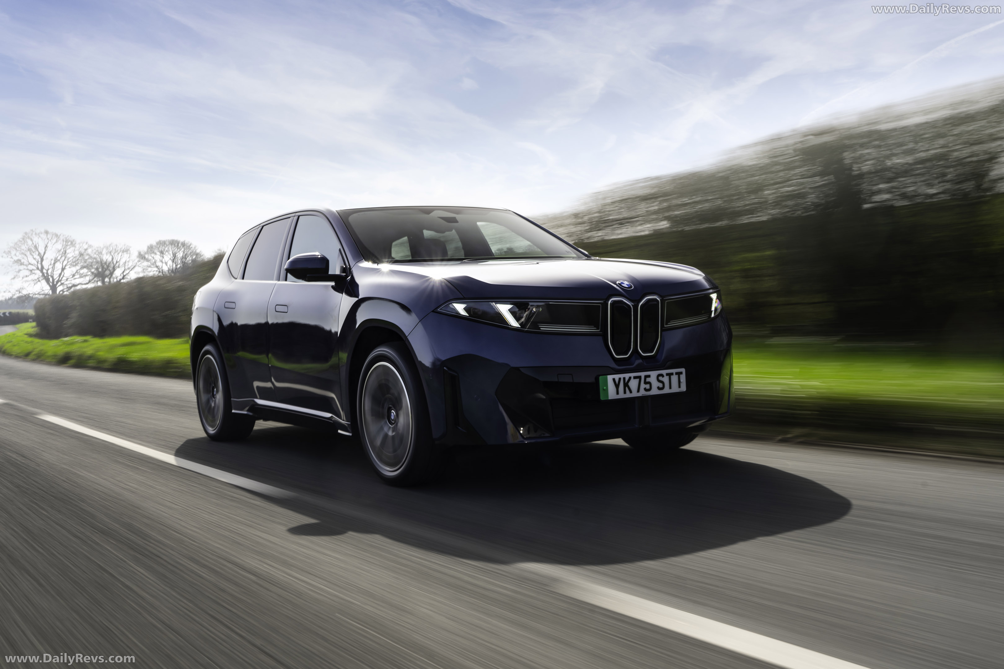 2026 BMW iX3 50 xDrive M Sport NA5 Front View