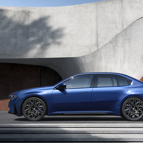 2027 BMW i3 50 xDrive Side View