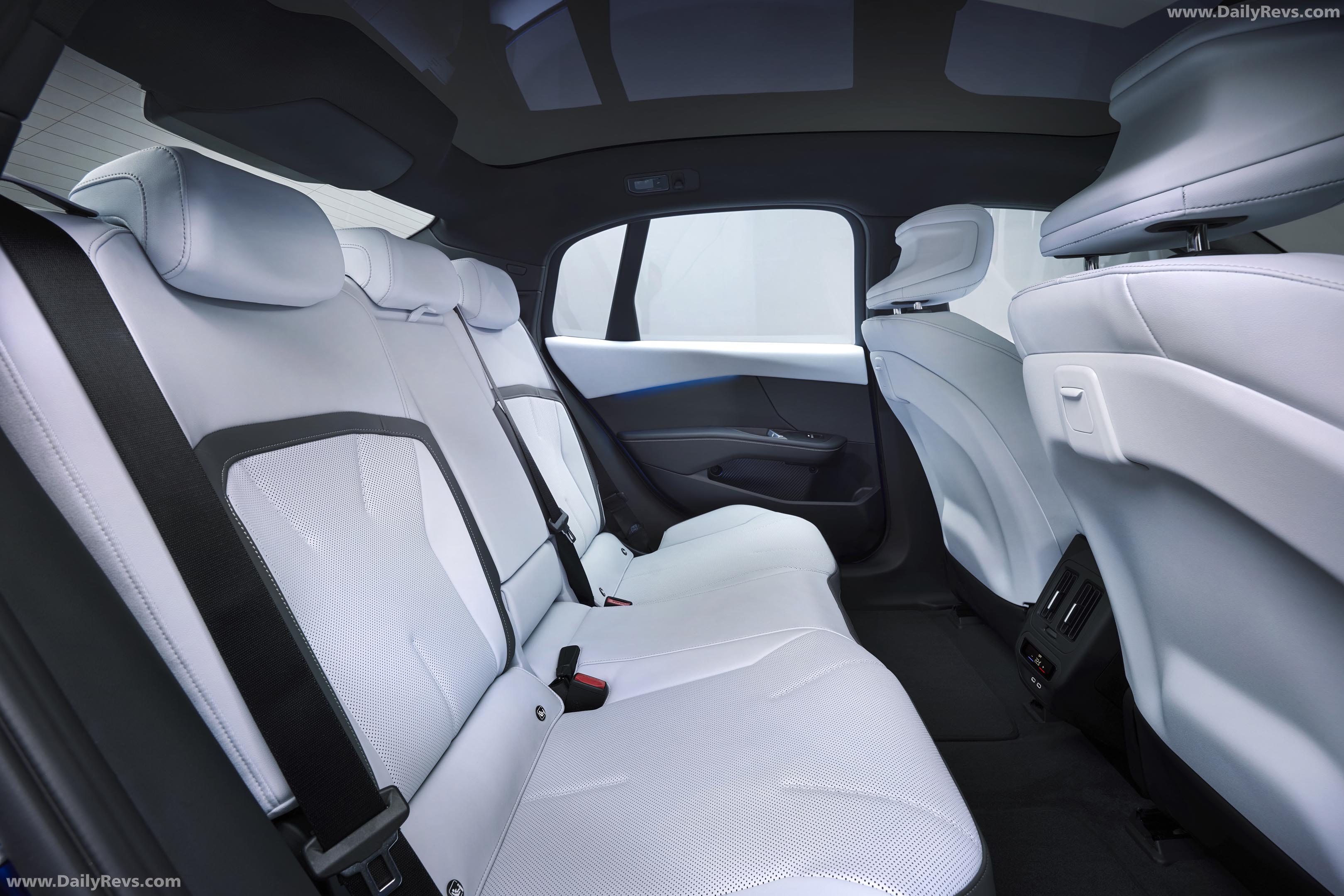 2027 BMW i3 50 xDrive Interior