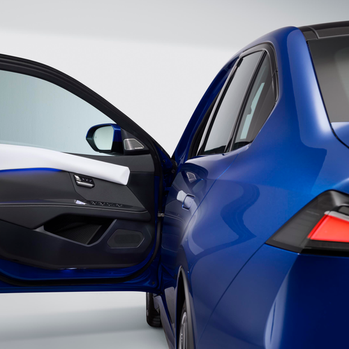 2027 BMW i3 50 xDrive Interior