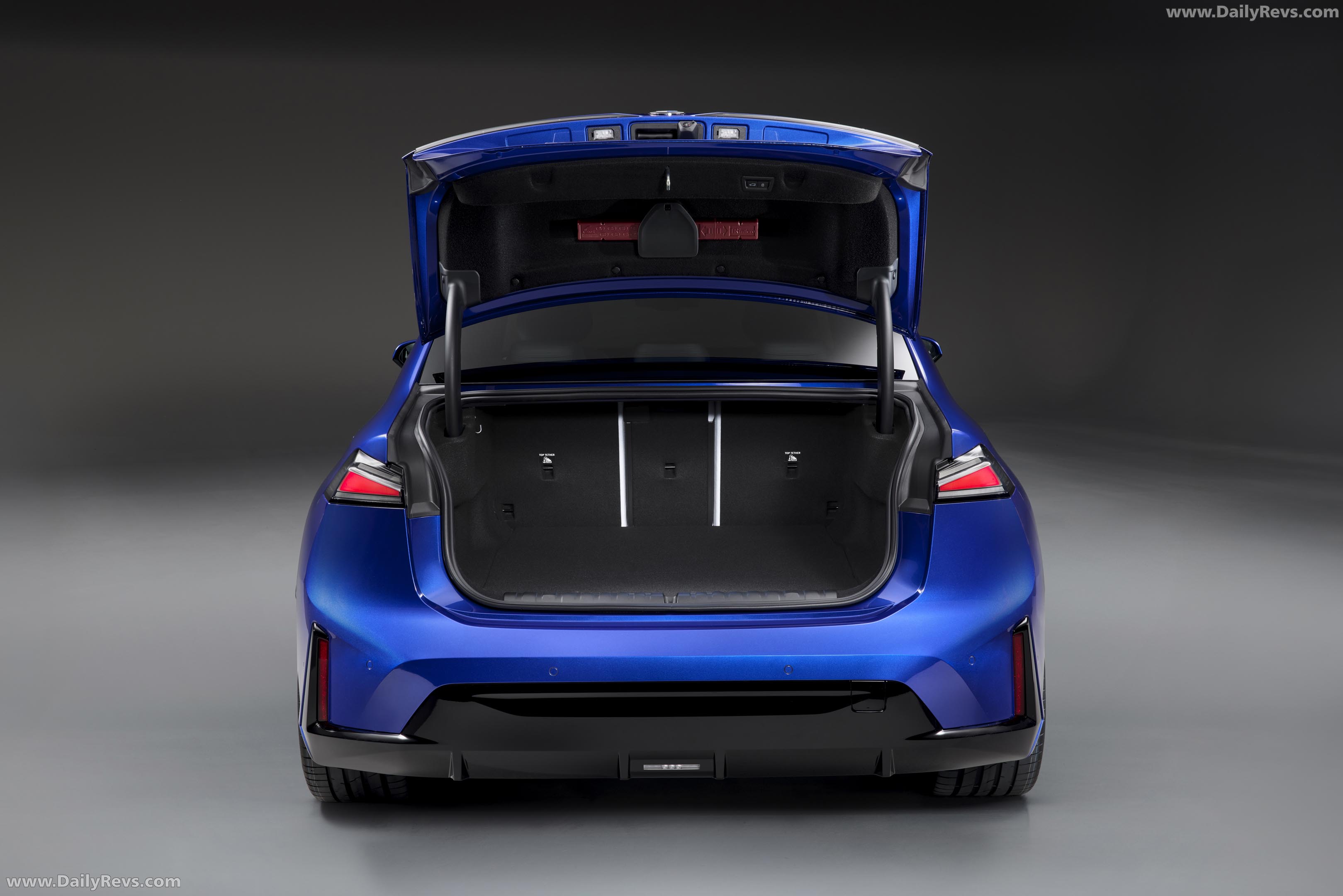 2027 BMW i3 50 xDrive Interior