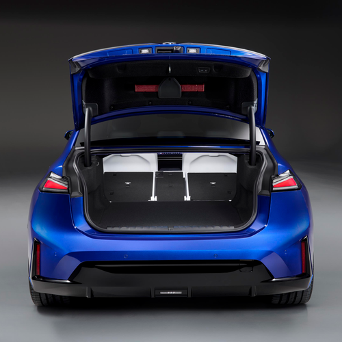 2027 BMW i3 50 xDrive Interior