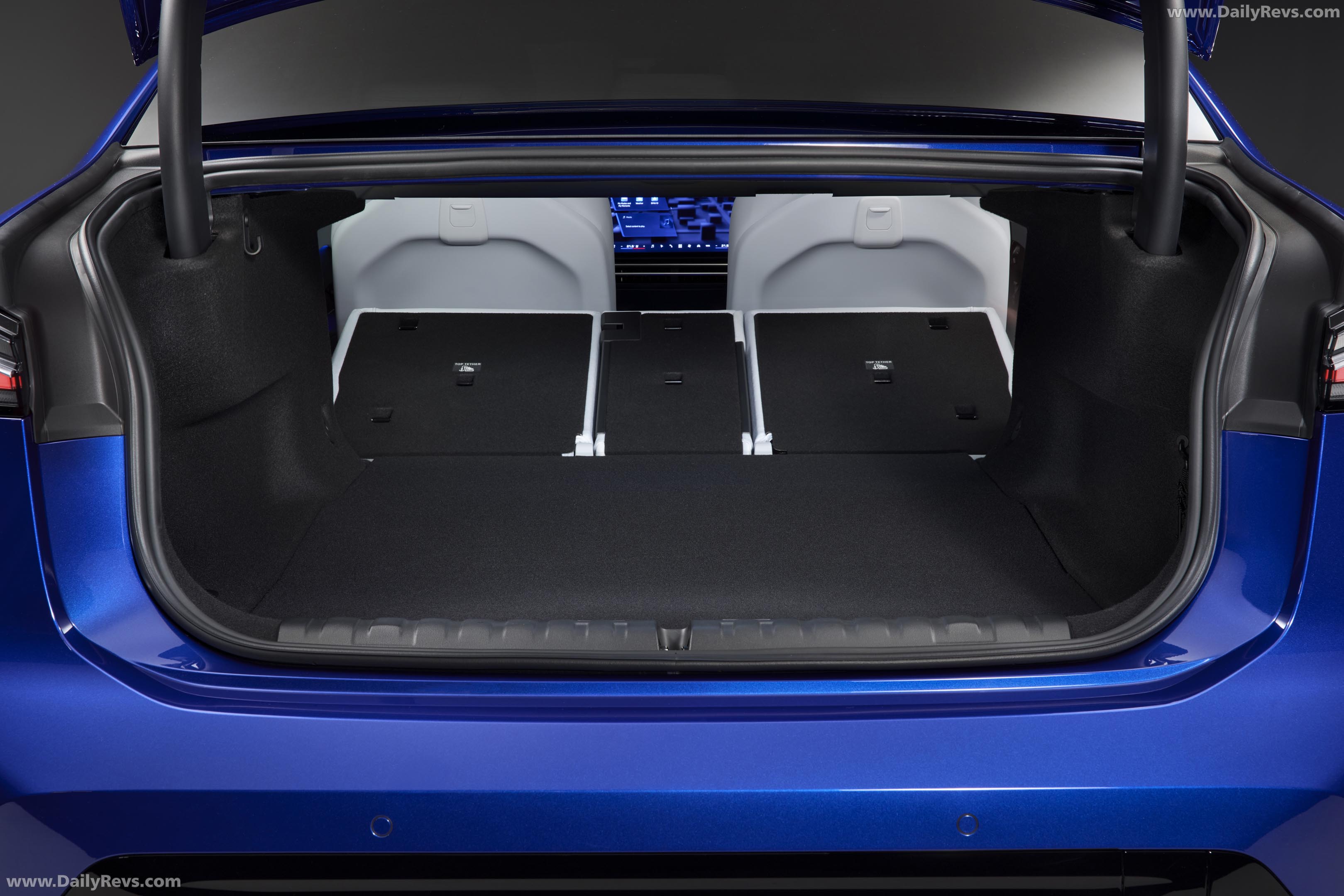 2027 BMW i3 50 xDrive Interior