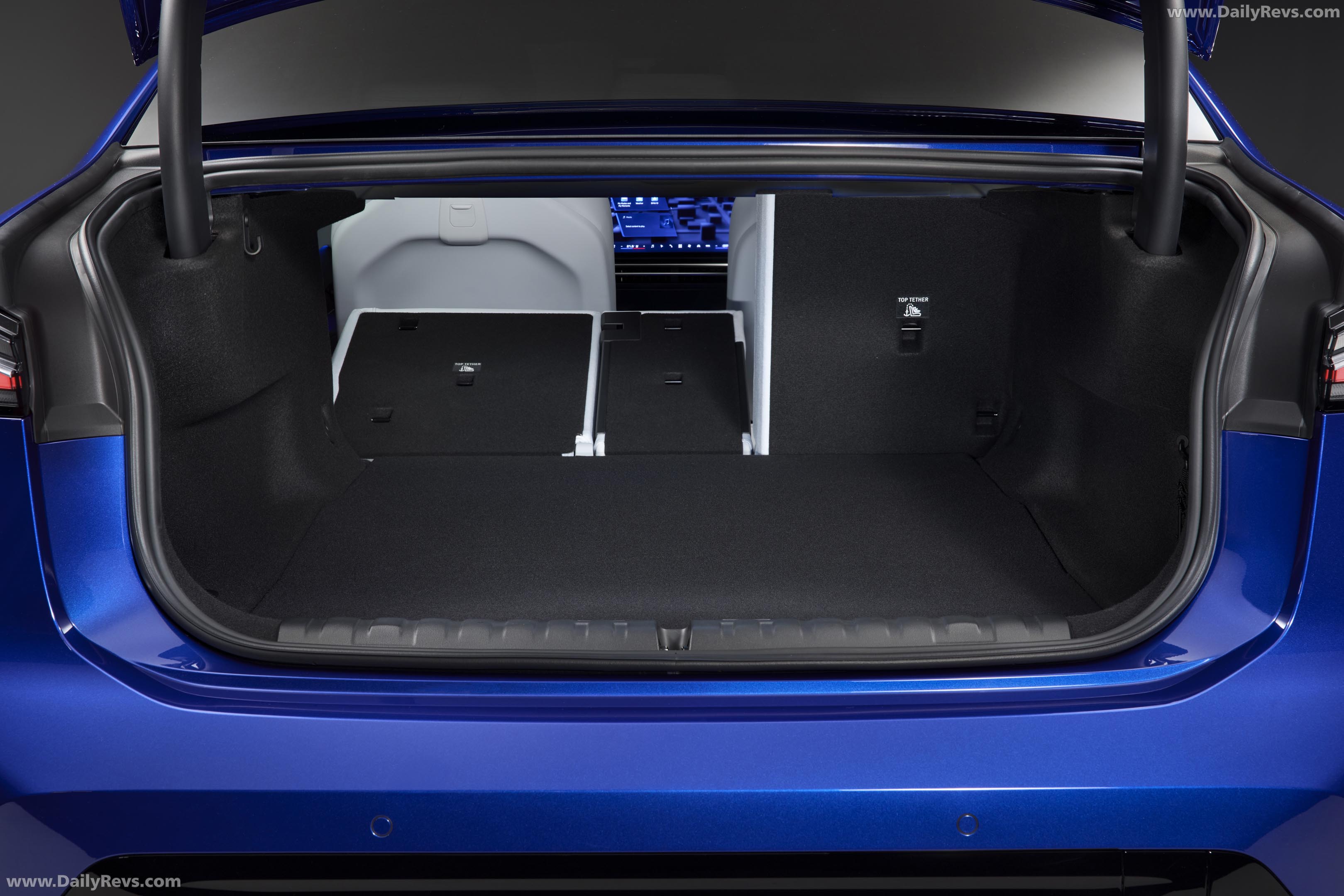 2027 BMW i3 50 xDrive Interior