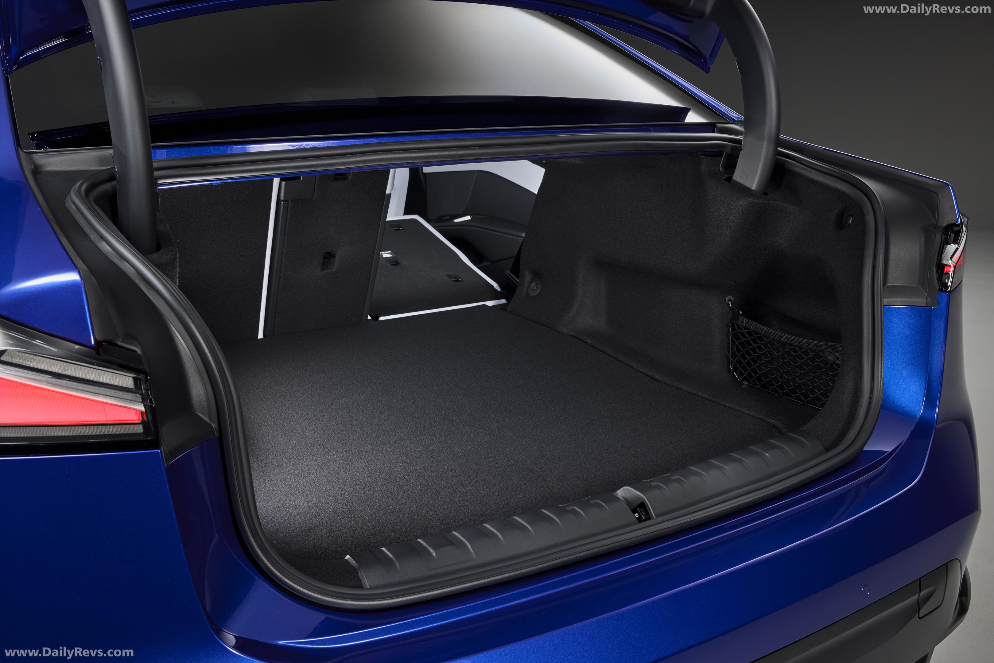 2027 BMW i3 50 xDrive Interior