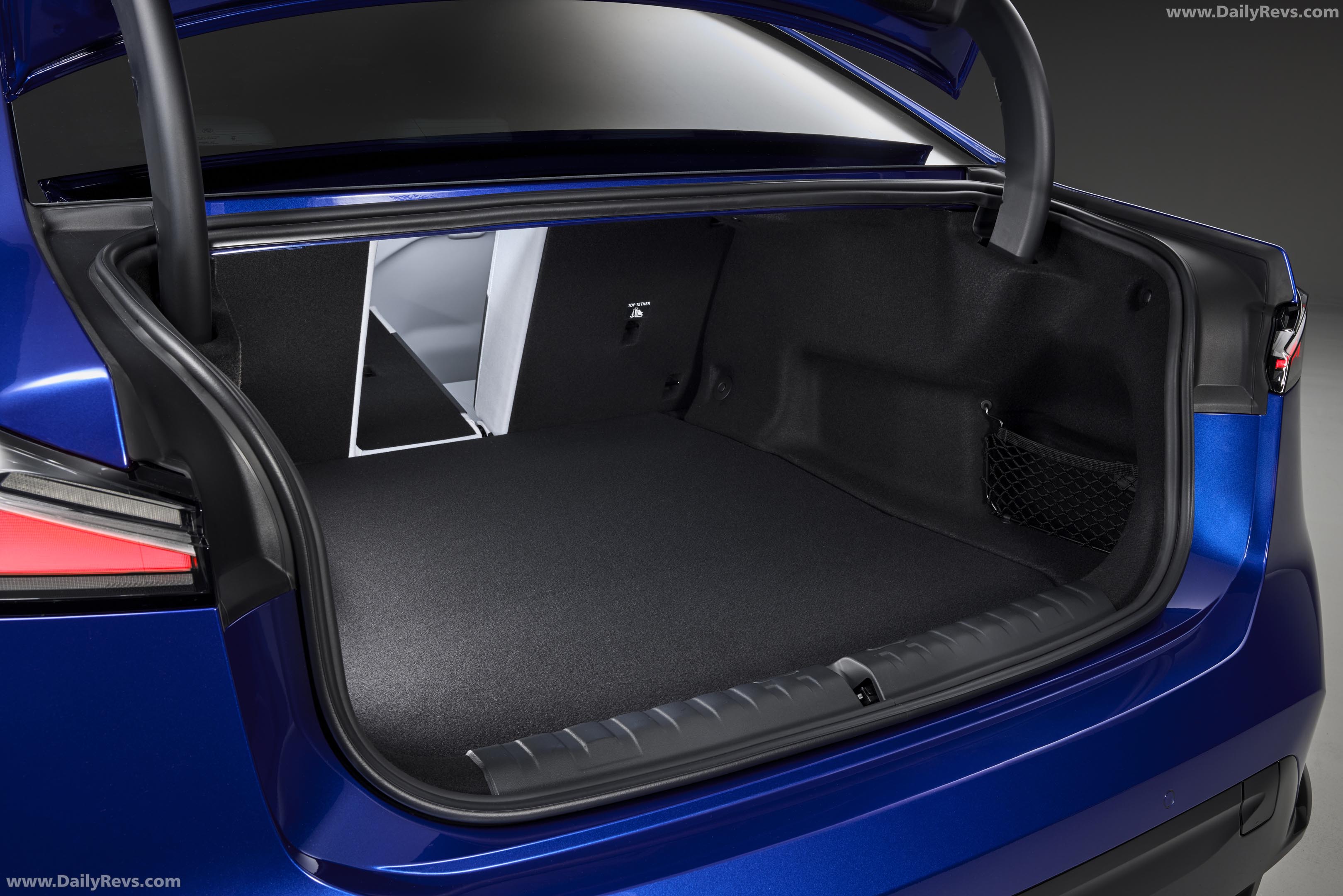 2027 BMW i3 50 xDrive Interior