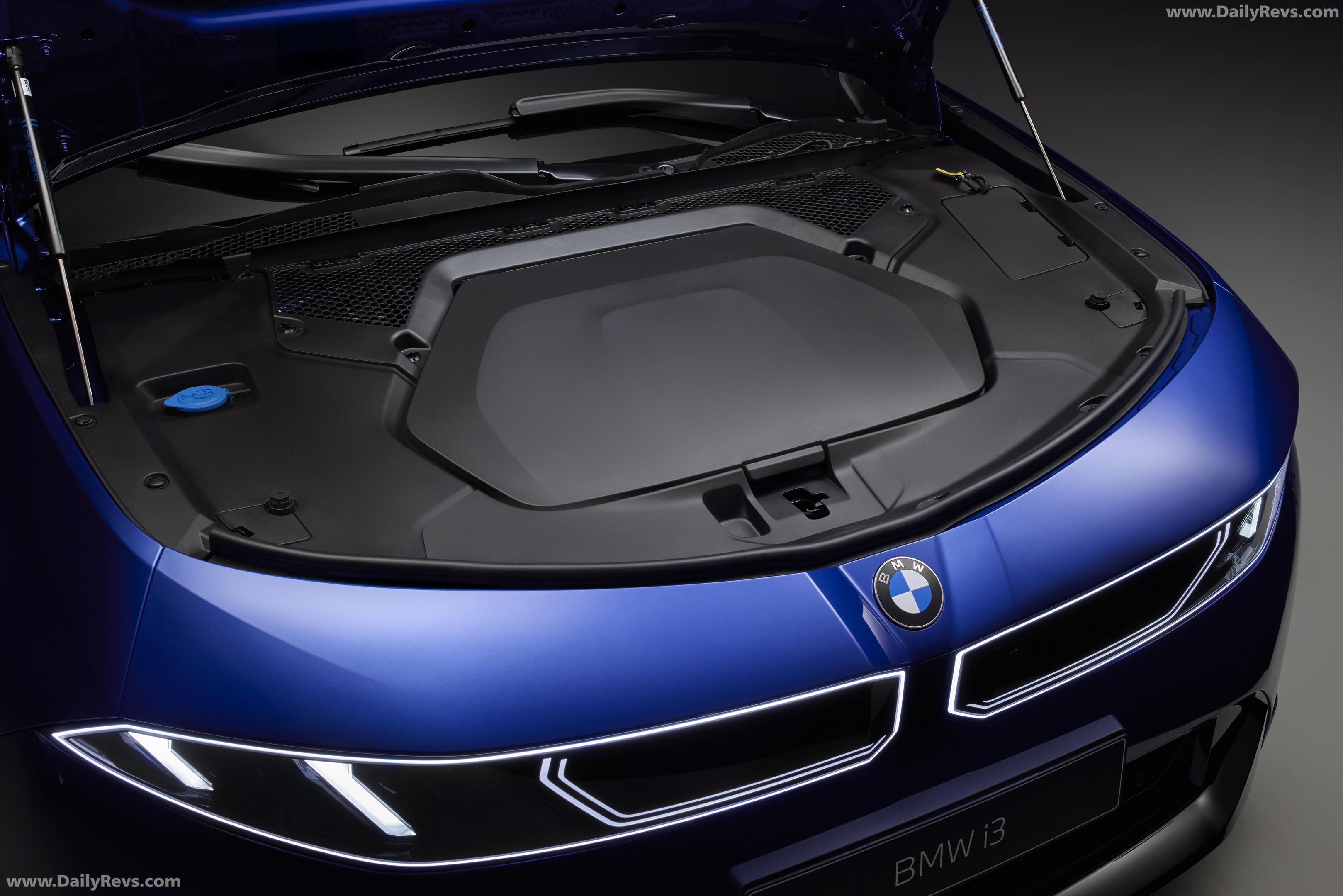 2027 BMW i3 50 xDrive Interior