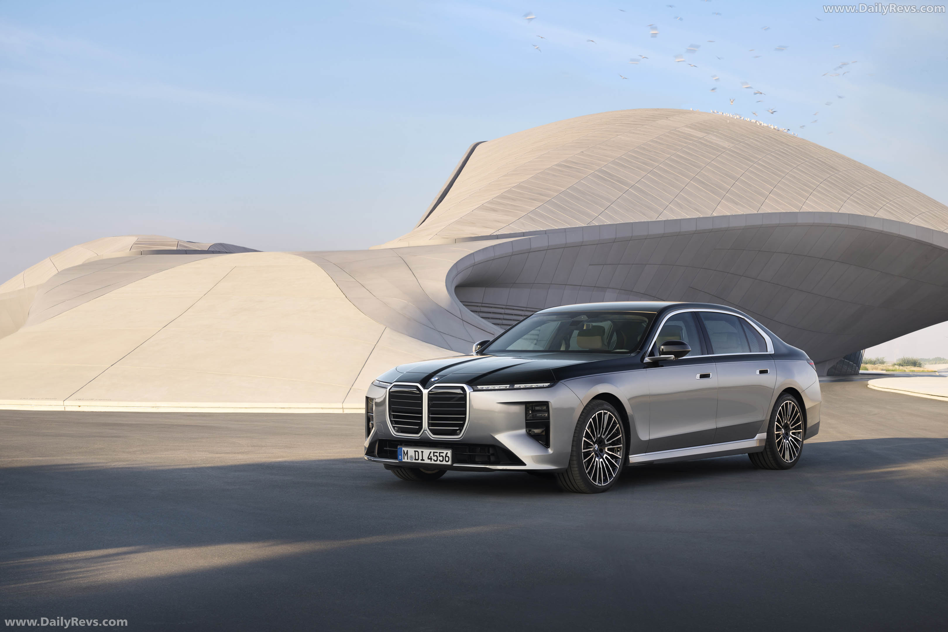 2027 BMW 740 xDrive G70 Front View
