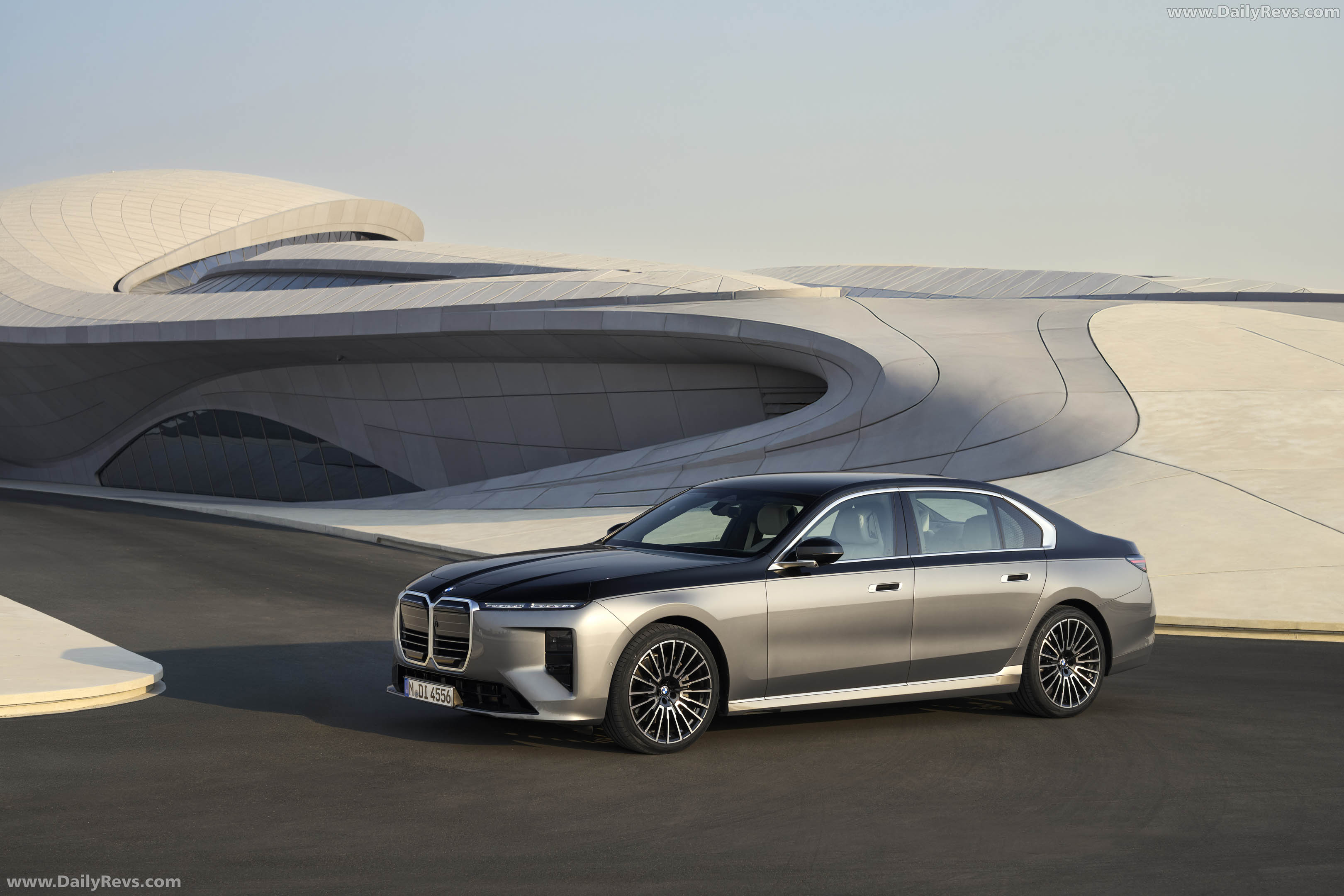 2027 BMW 740 xDrive G70 Front View