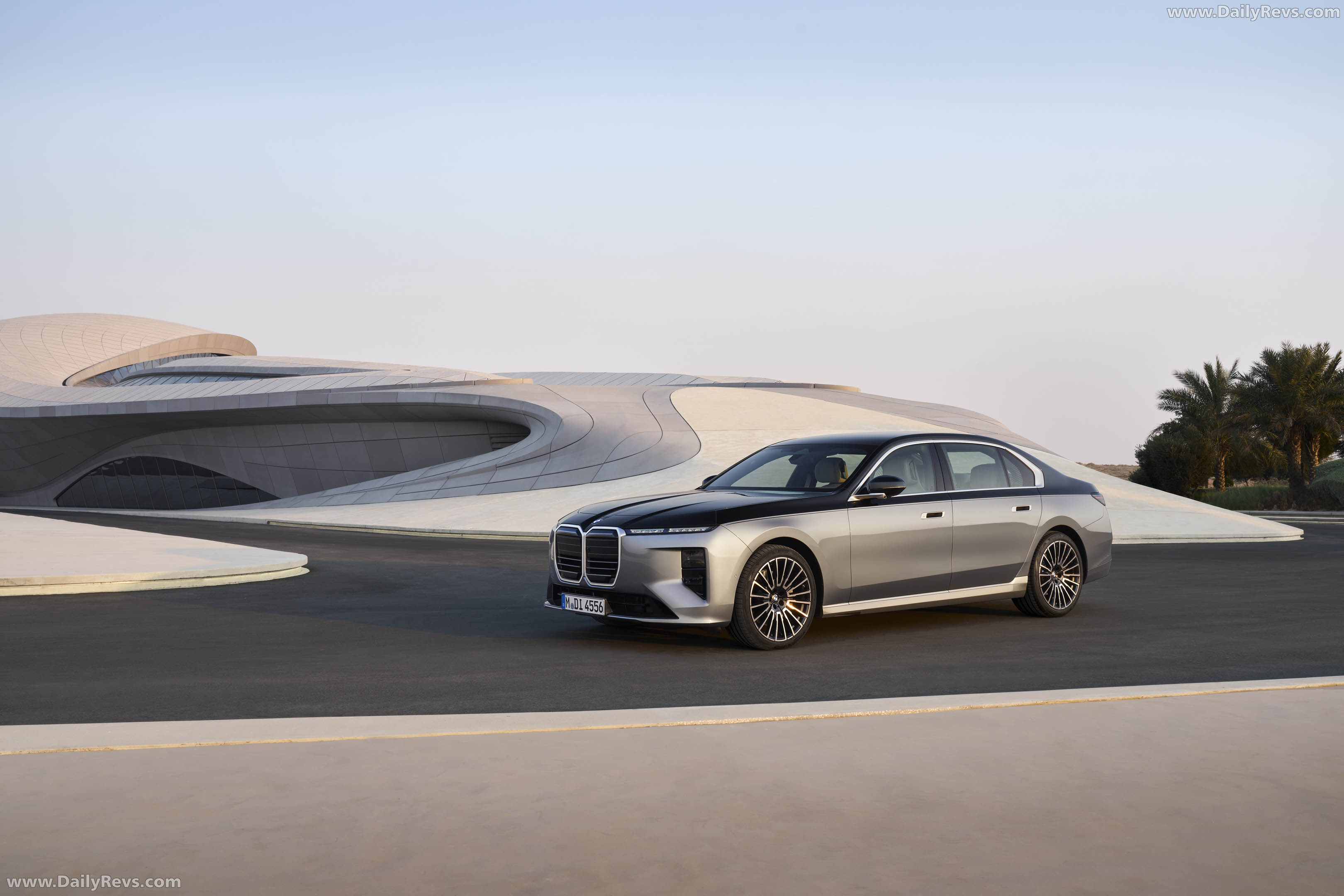 2027 BMW 740 xDrive G70 Front View