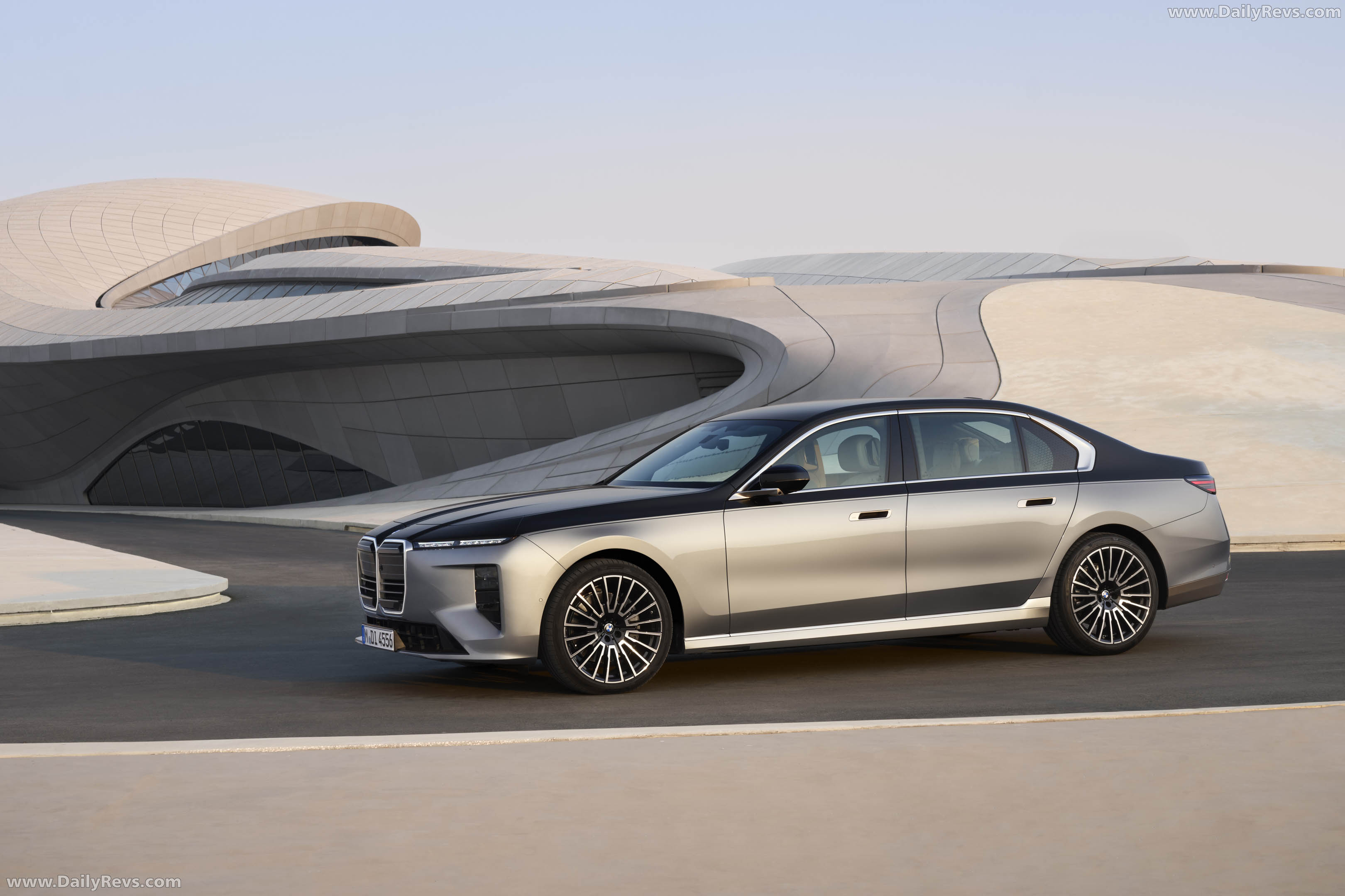 2027 BMW 740 xDrive G70 Front View