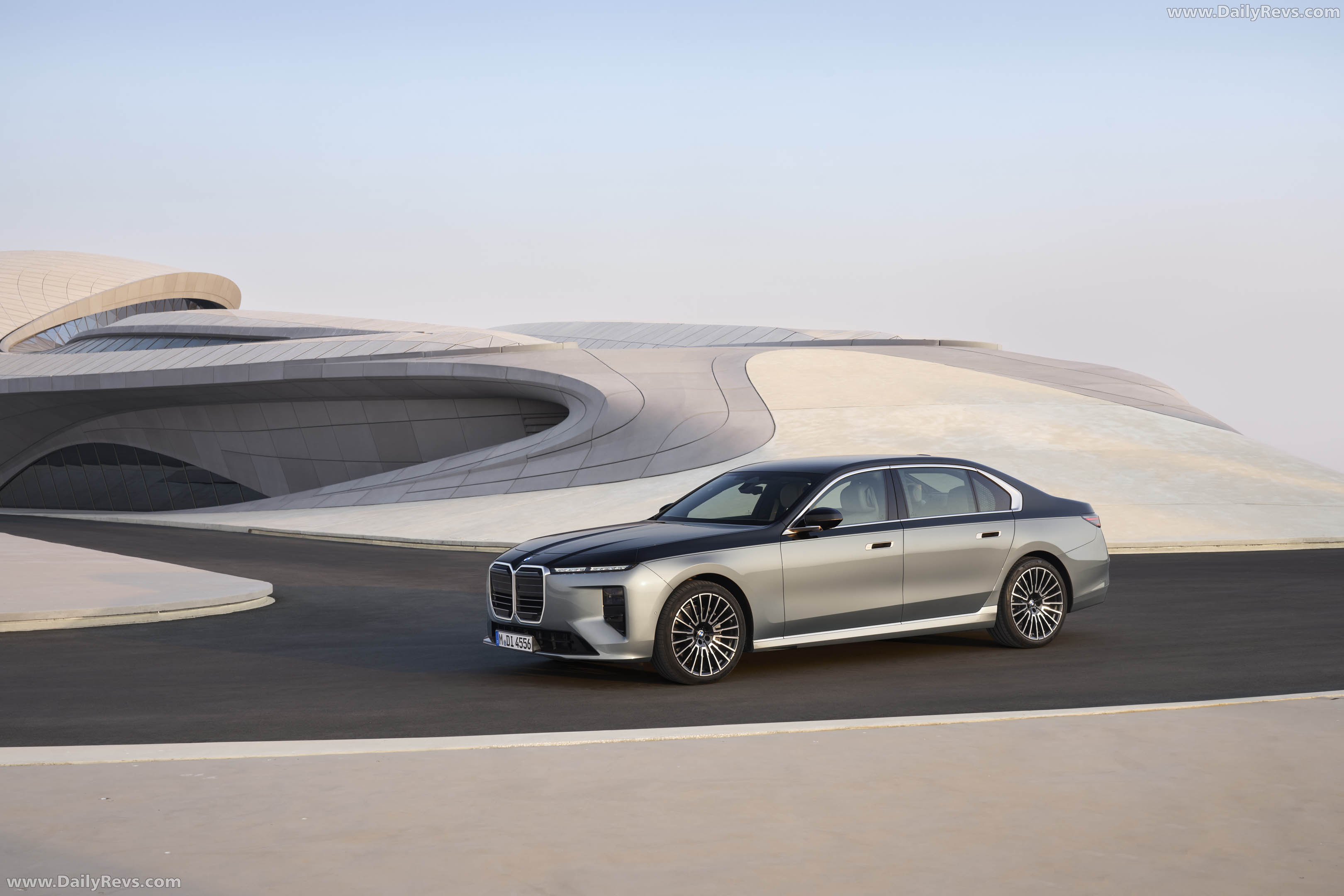 2027 BMW 740 xDrive G70 Front View