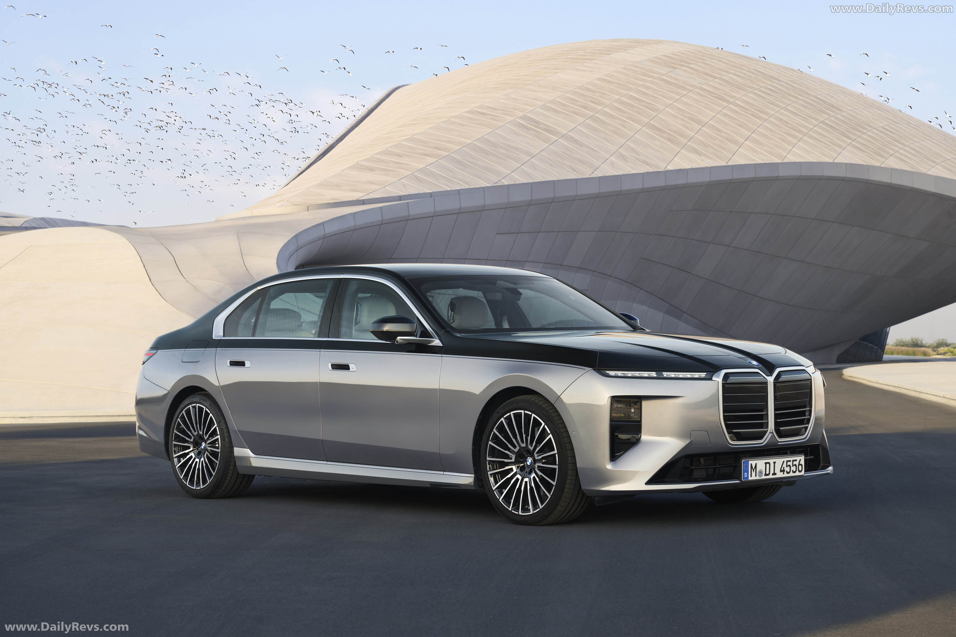 2027 BMW 740 xDrive G70 Front View