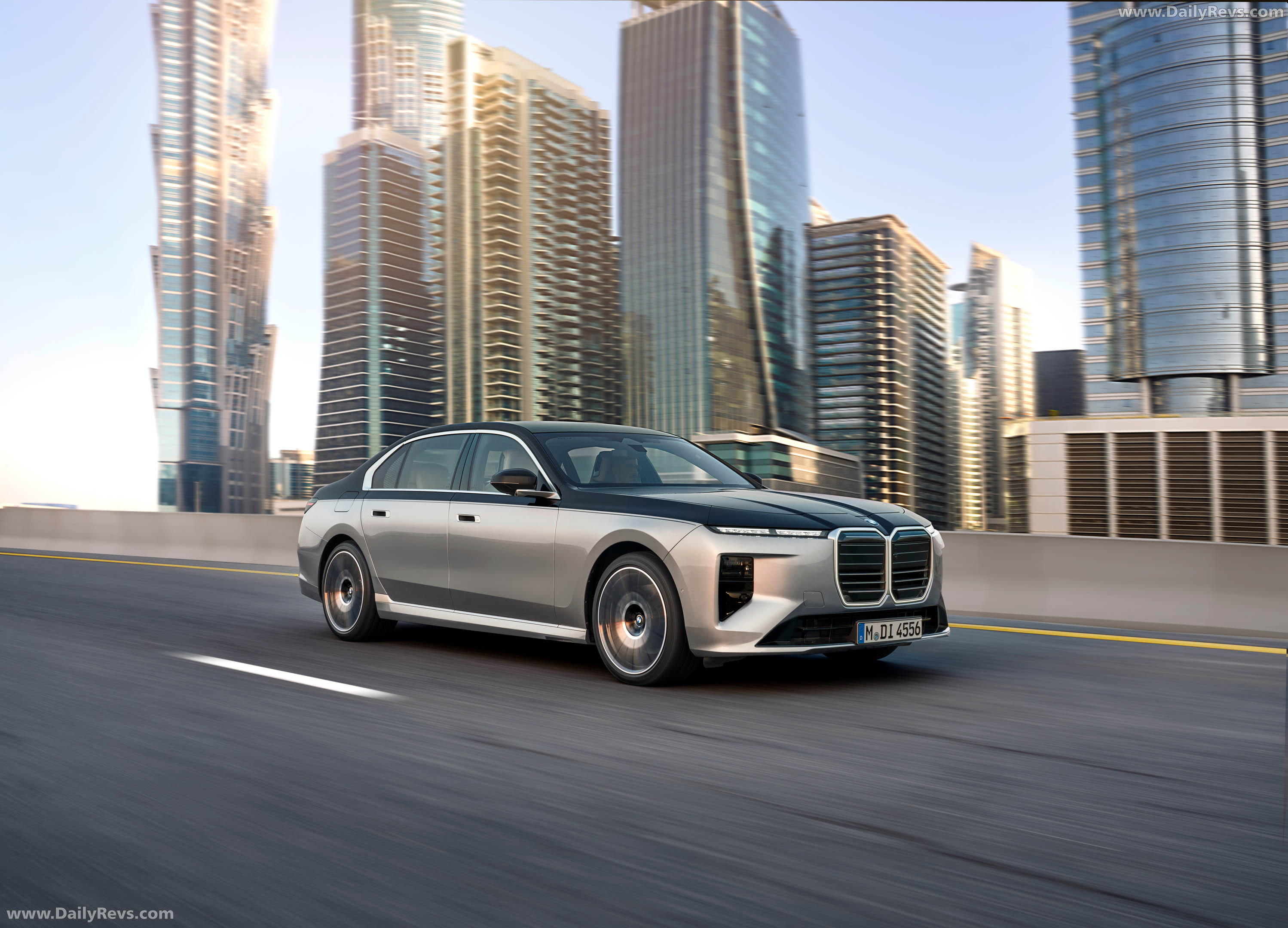 2027 BMW 740 xDrive G70 Front View