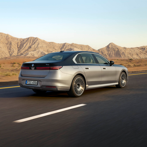2027 BMW 740 xDrive G70 Rear View