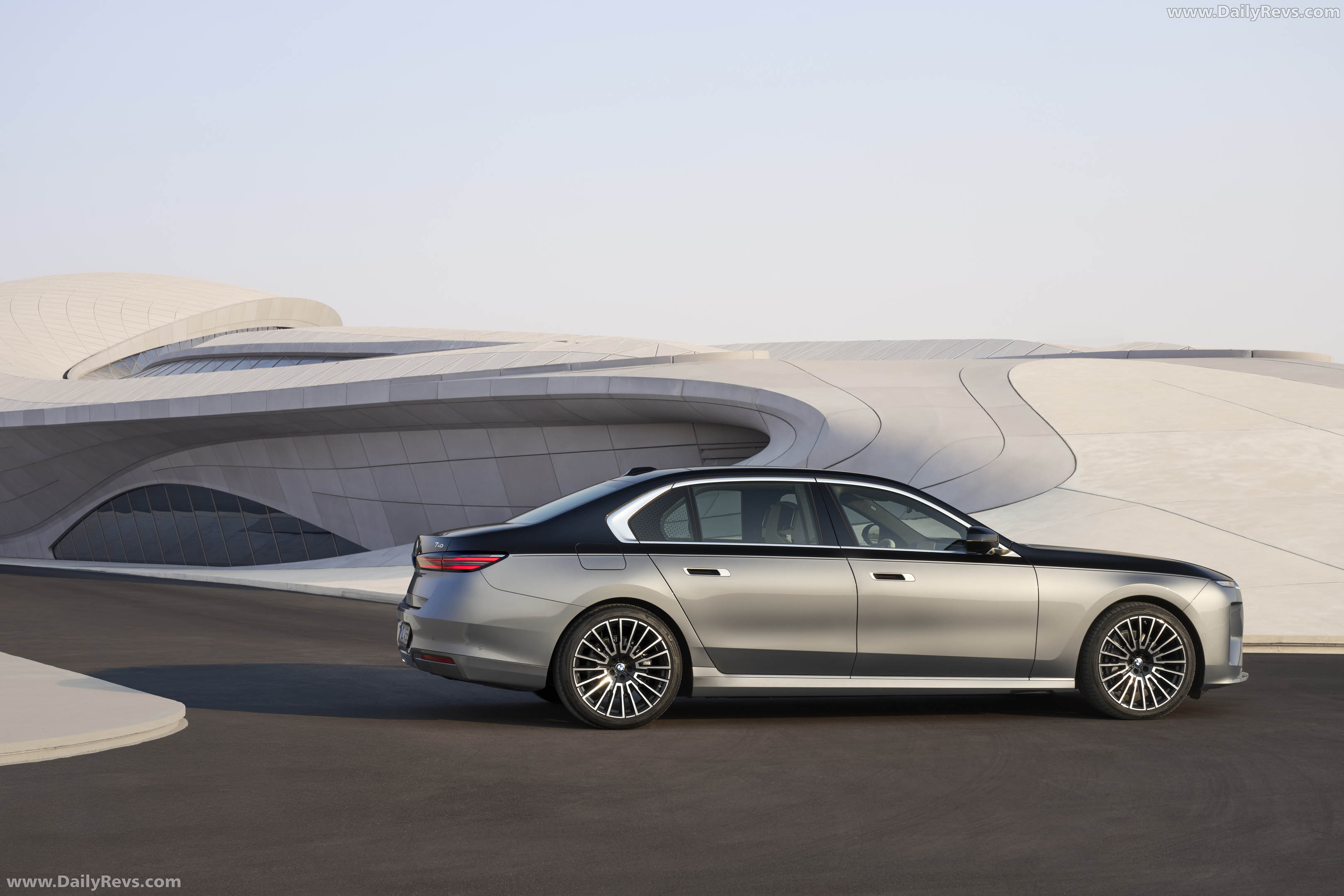 2027 BMW 740 xDrive G70 Side View
