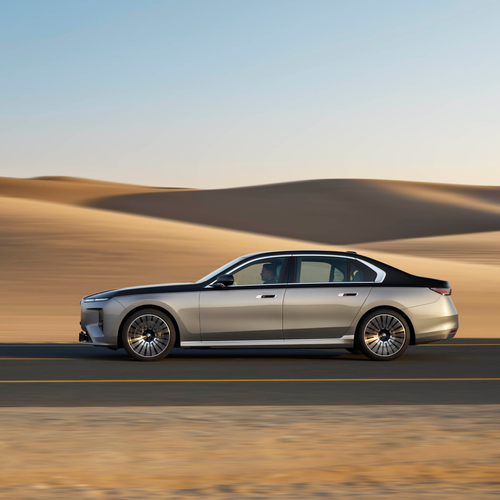 2027 BMW 740 xDrive G70 Side View