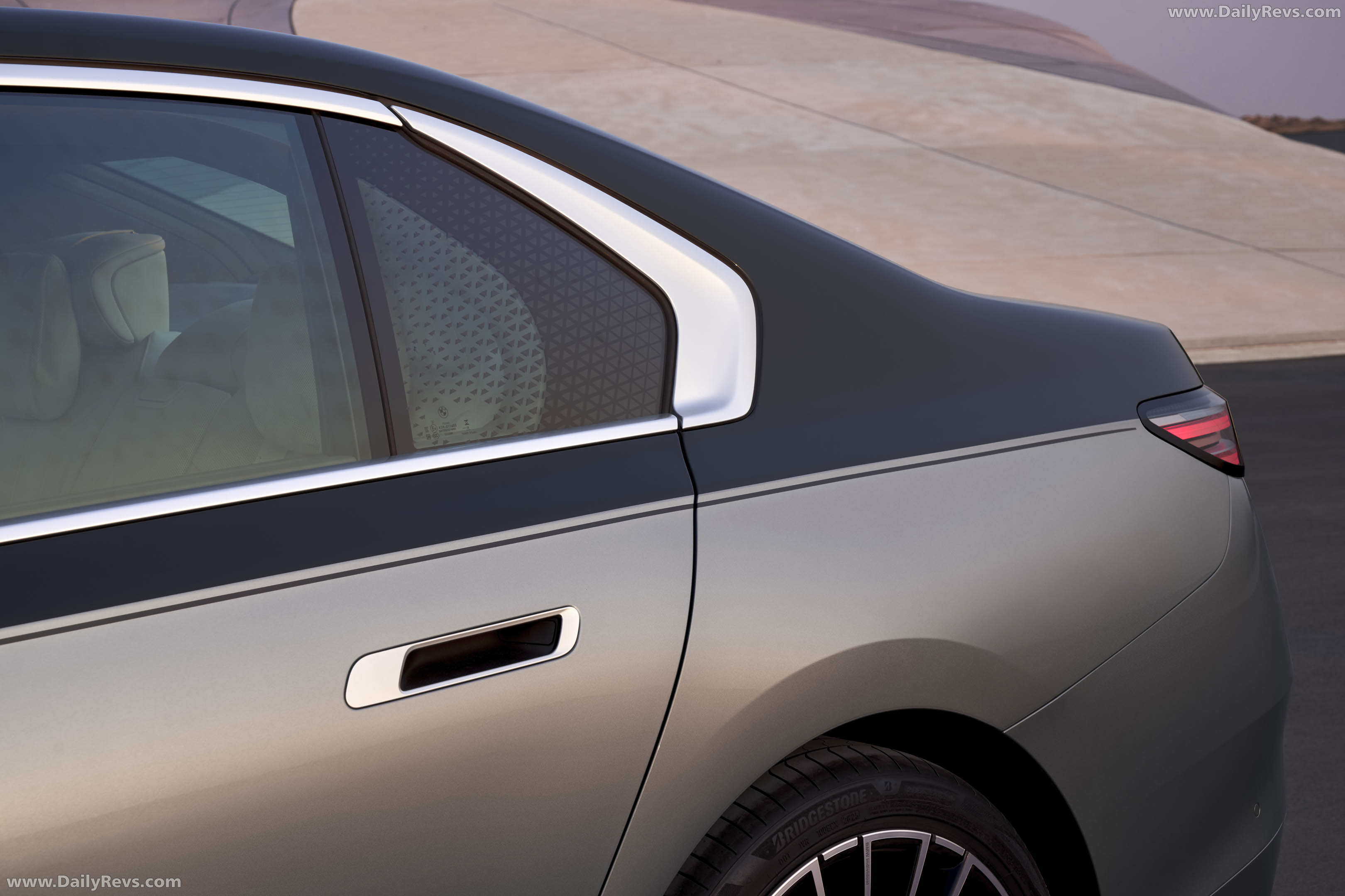 2027 BMW 740 xDrive G70 Exterior