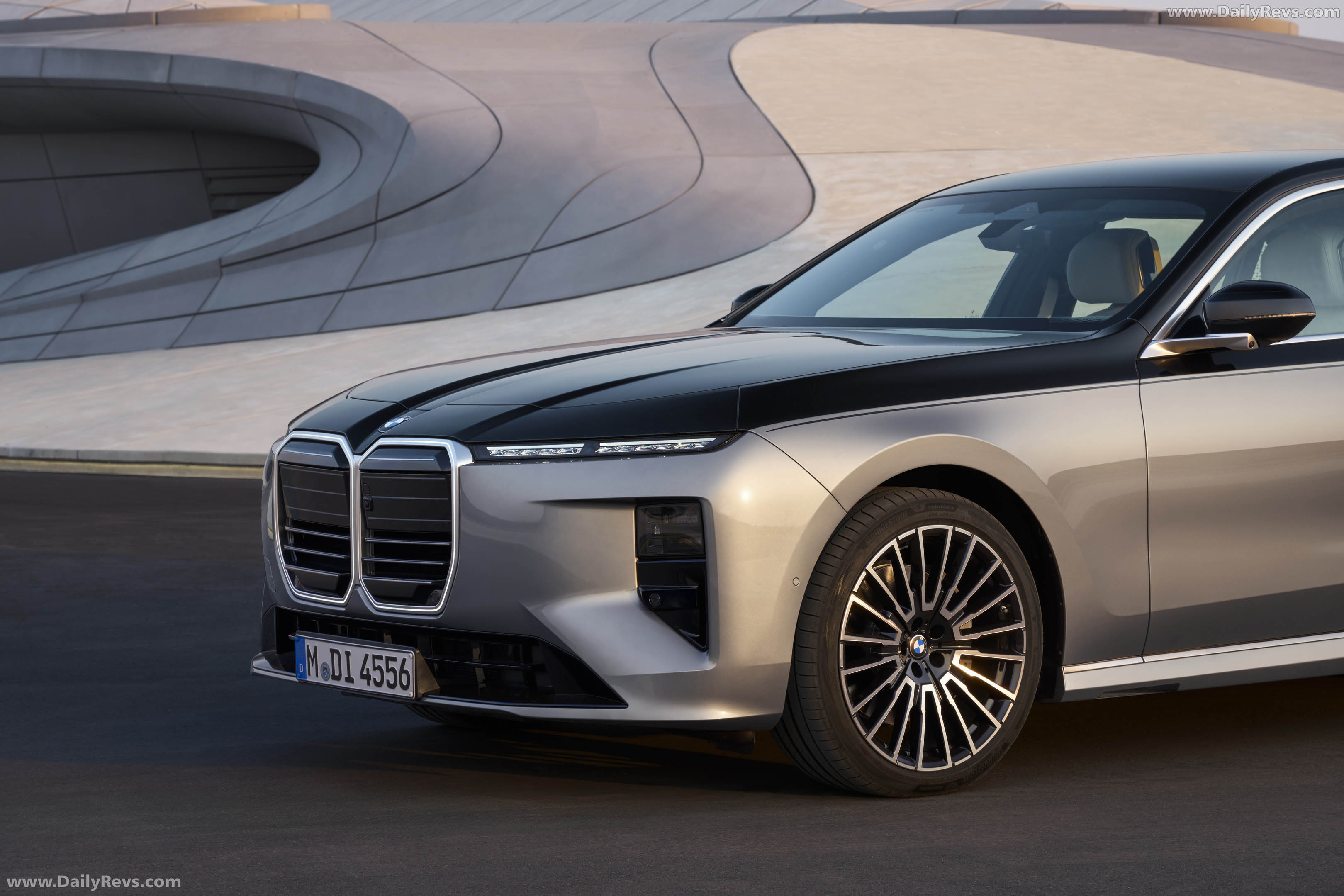 2027 BMW 740 xDrive G70 Exterior